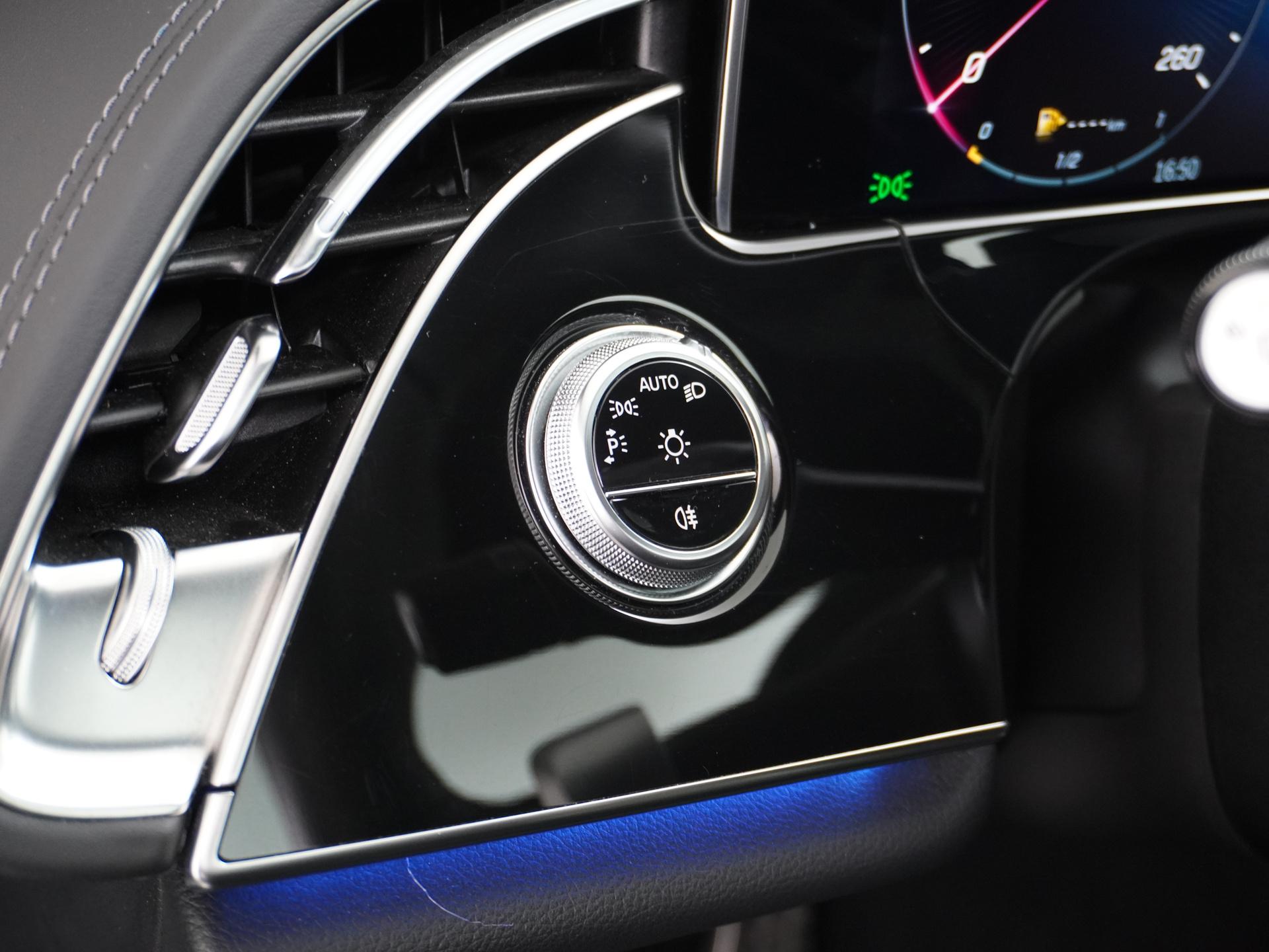 Mercedes-Benz E-Klasse Estate 220 d AMG Line 31