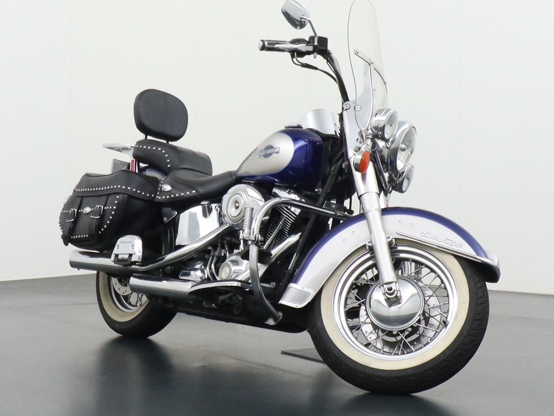 Harley-Davidson Heritage 96 FLSTC Classic 3