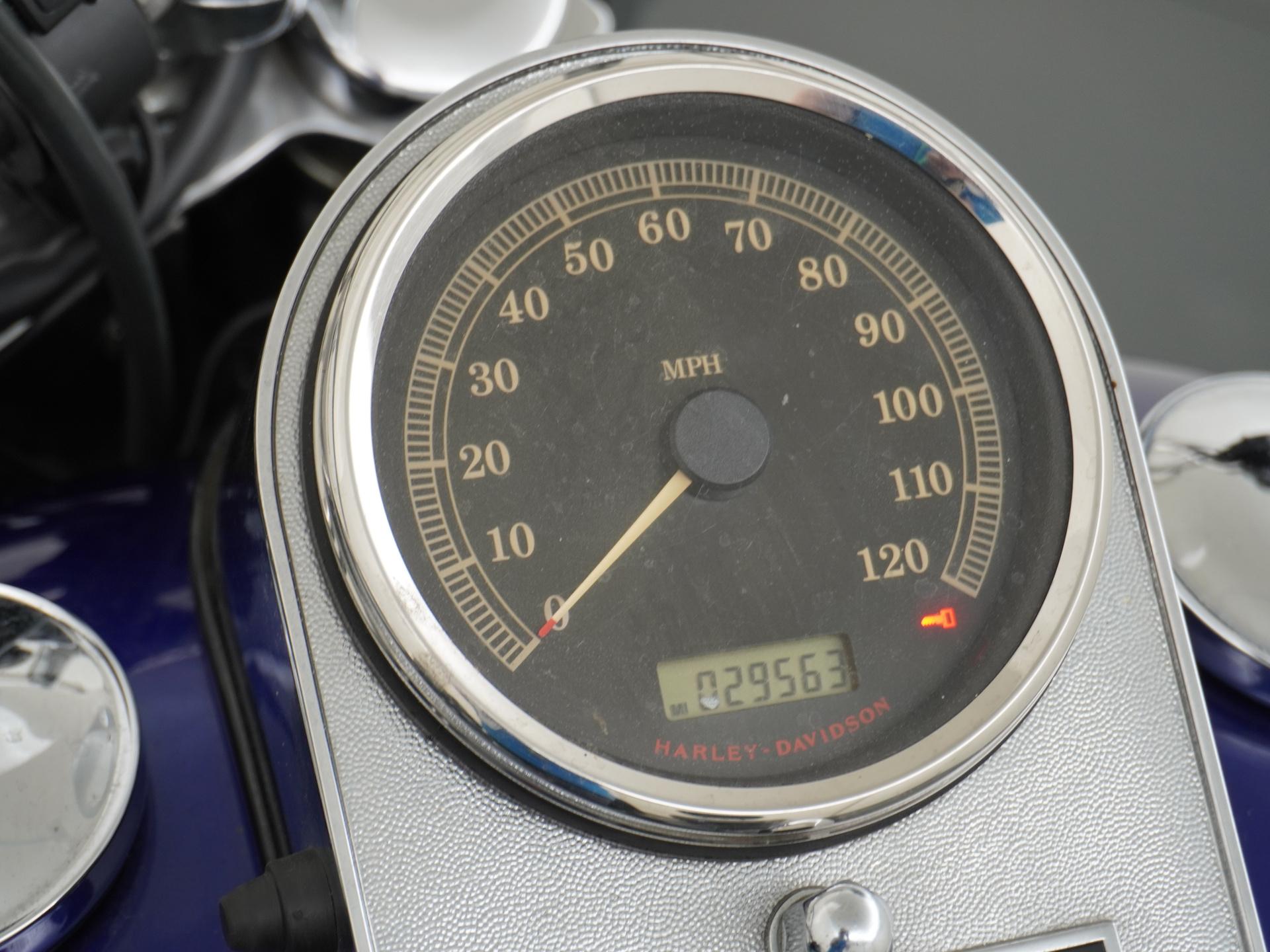 Harley-Davidson Heritage 96 FLSTC Classic 6