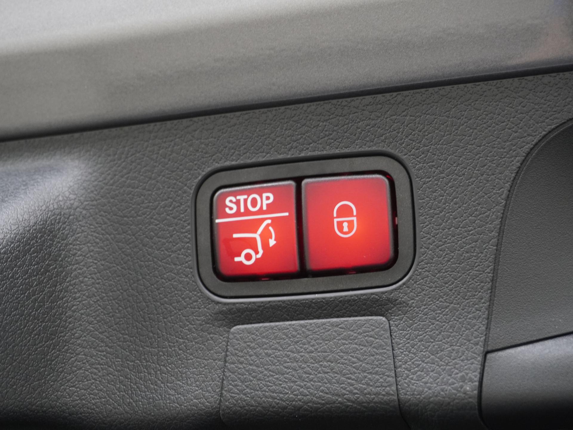 Mercedes-Benz CLA-Klasse Shooting Brake 180 Star Edition AMG Line Plus 14