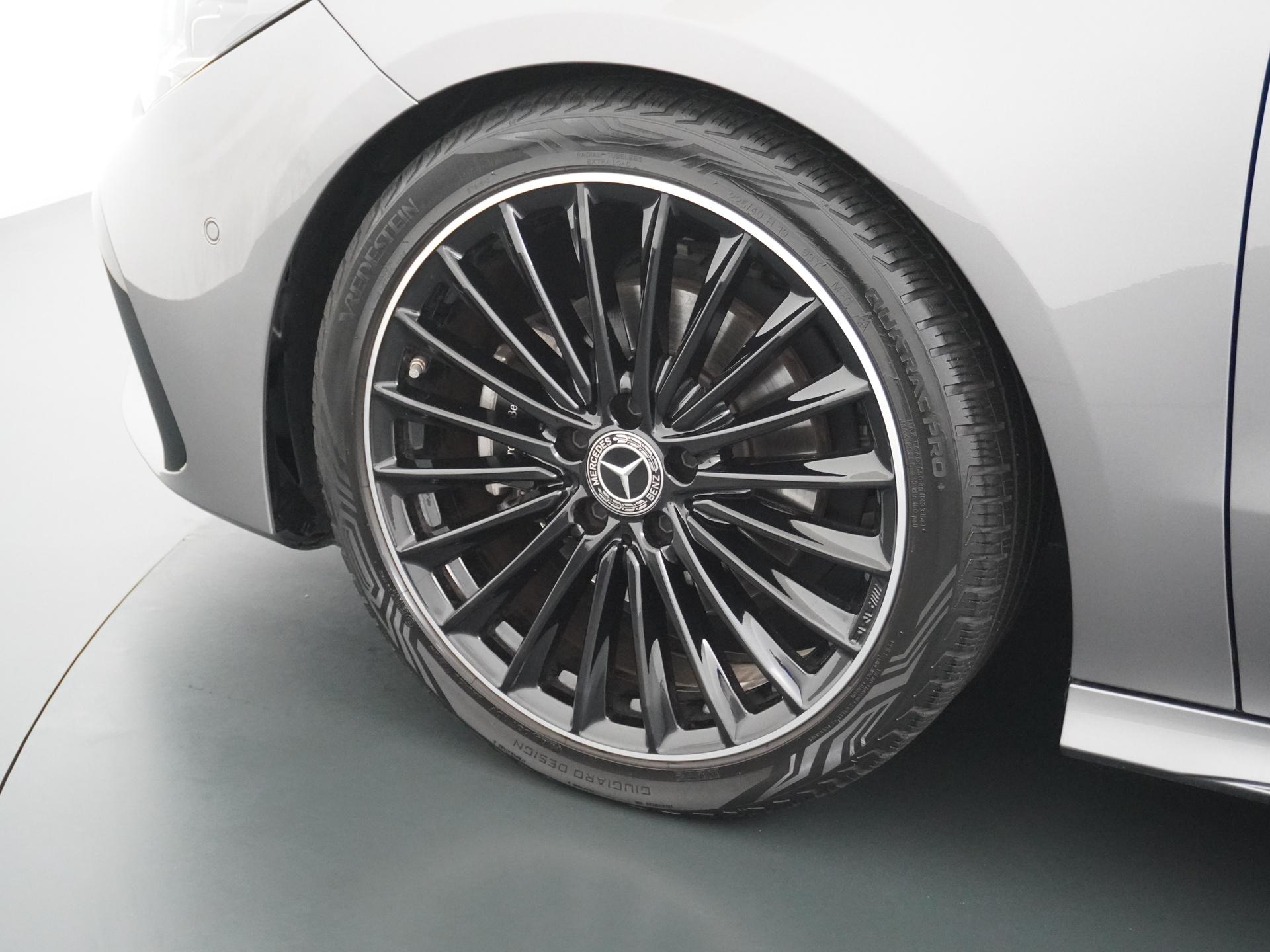 Mercedes-Benz CLA-Klasse Shooting Brake 180 Star Edition AMG Line Plus 15