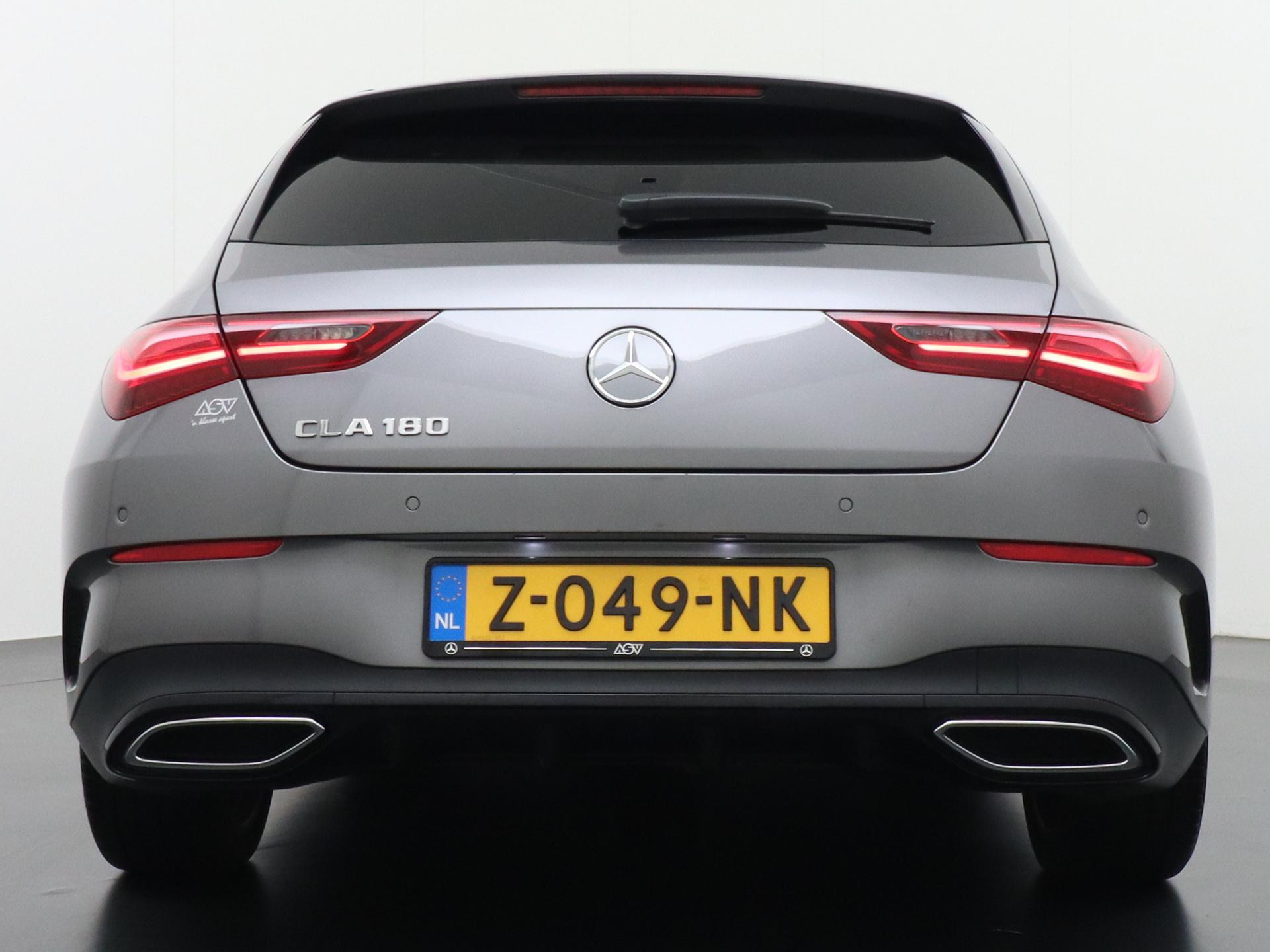 Mercedes-Benz CLA-Klasse Shooting Brake 180 Star Edition AMG Line Plus 3