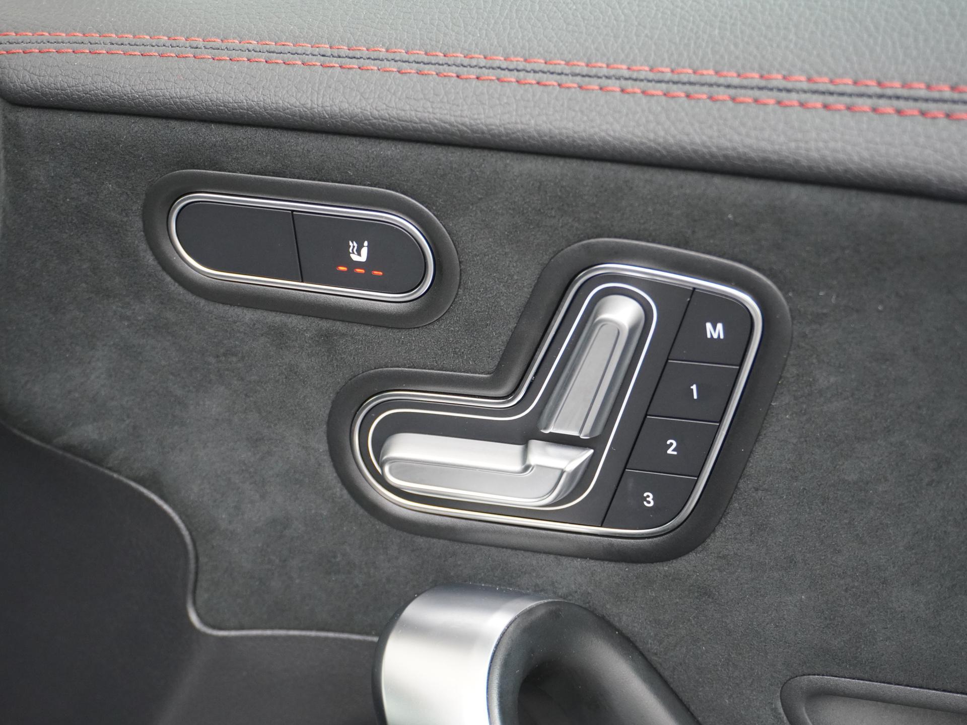 Mercedes-Benz CLA-Klasse Shooting Brake 180 Star Edition AMG Line Plus 51