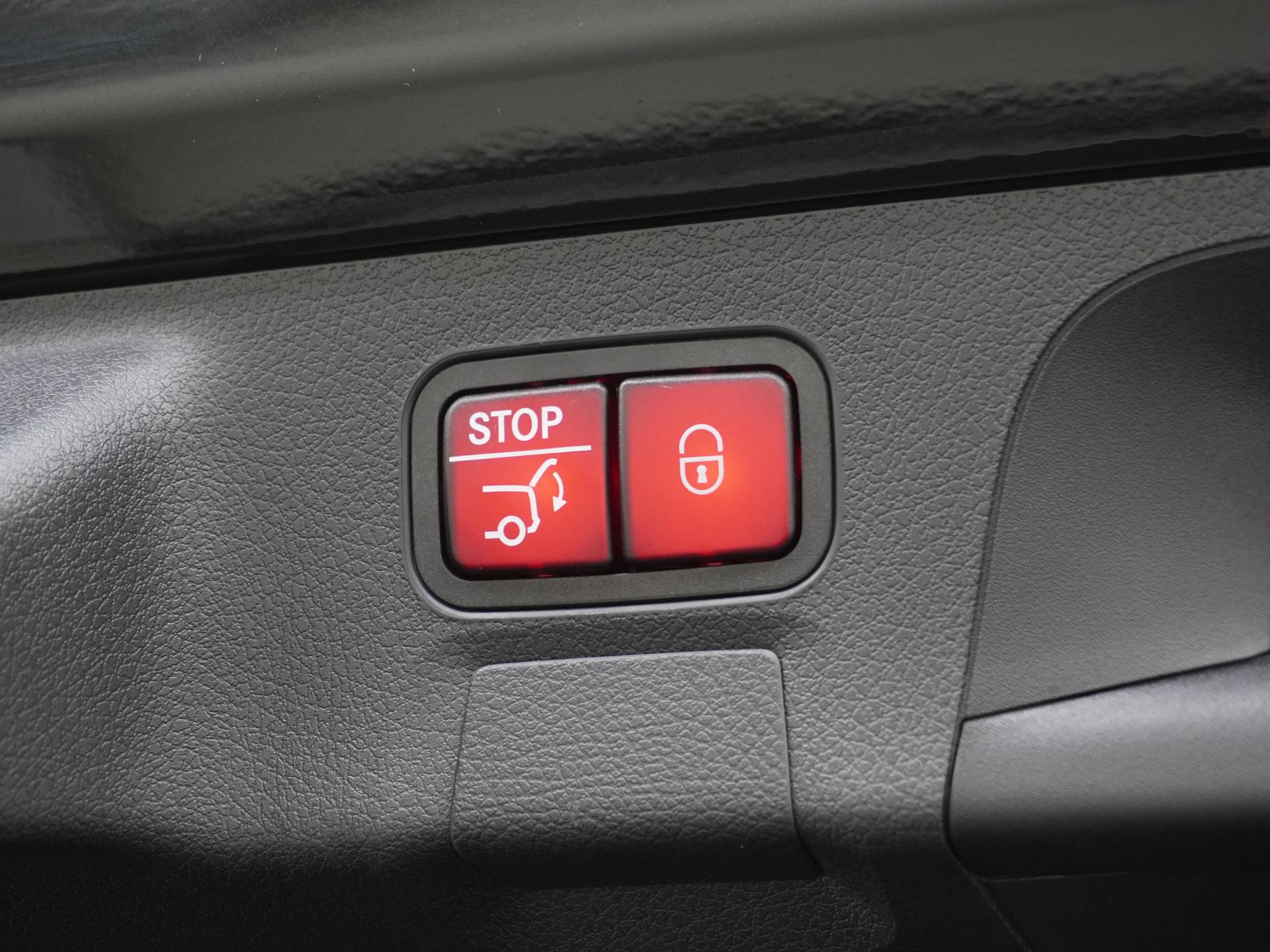 Mercedes-Benz CLA-Klasse Shooting Brake 180 AMG Star Edition 17