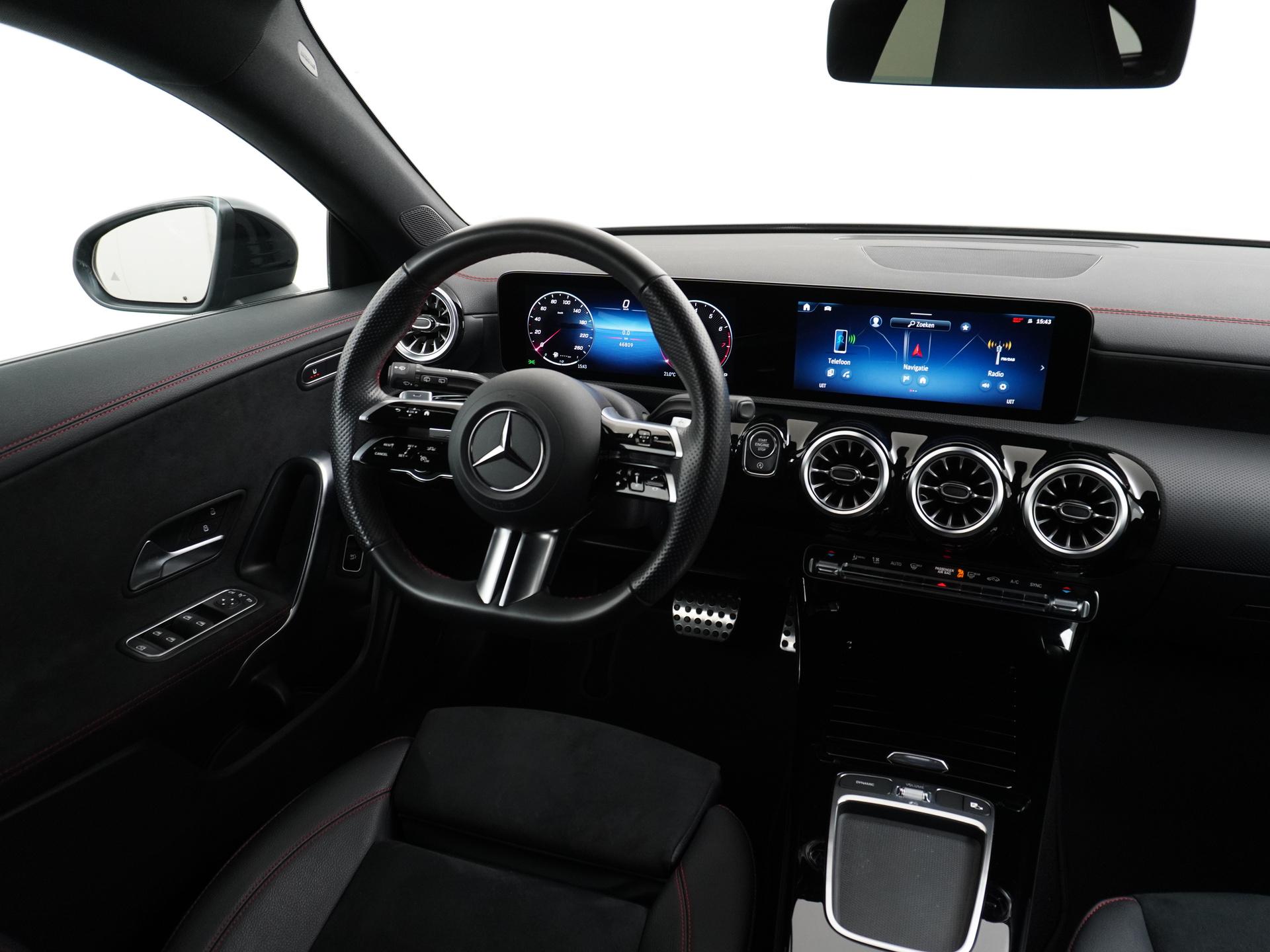 Mercedes-Benz CLA-Klasse Shooting Brake 180 AMG Star Edition 25