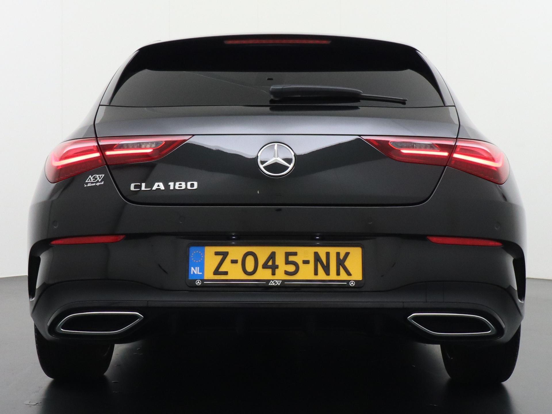Mercedes-Benz CLA-Klasse Shooting Brake 180 AMG Star Edition 6