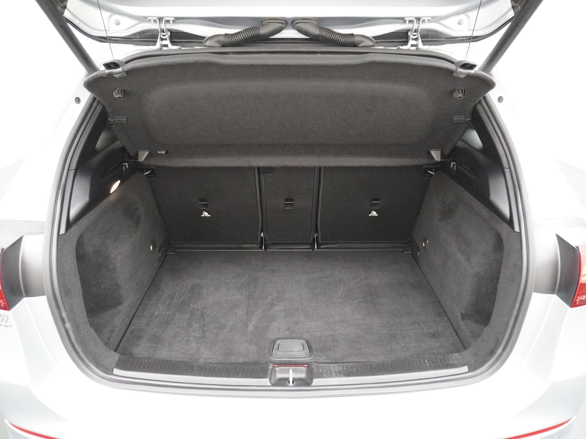 Mercedes-Benz B-Klasse 250 e Star Edition AMG Line 19