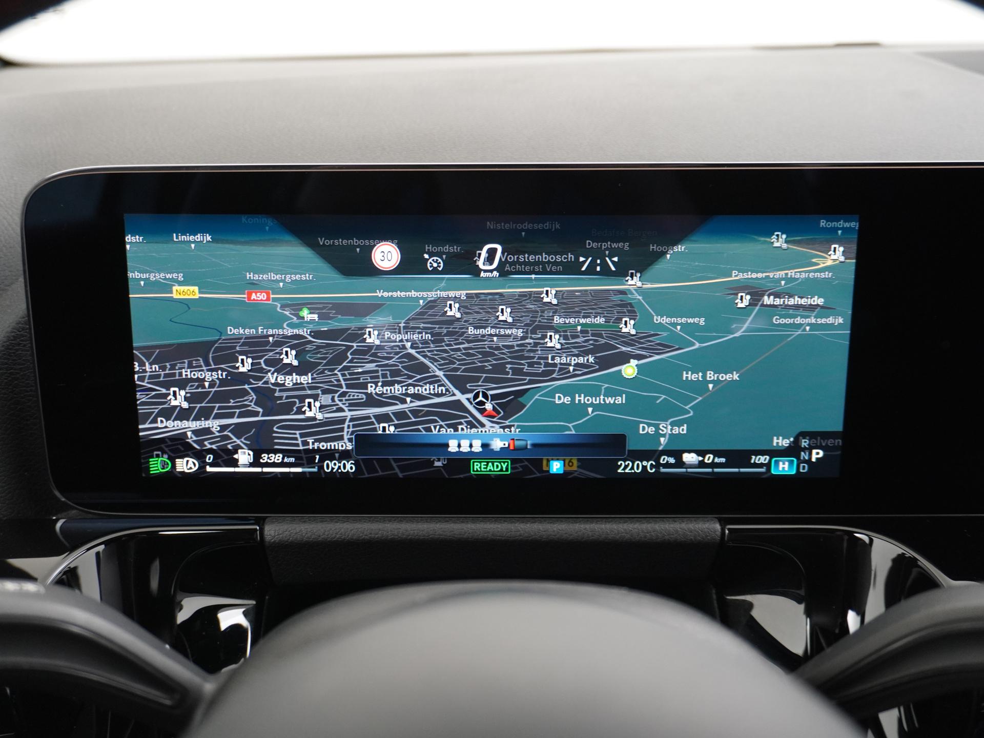 Mercedes-Benz B-Klasse 250 e Star Edition AMG Line 36