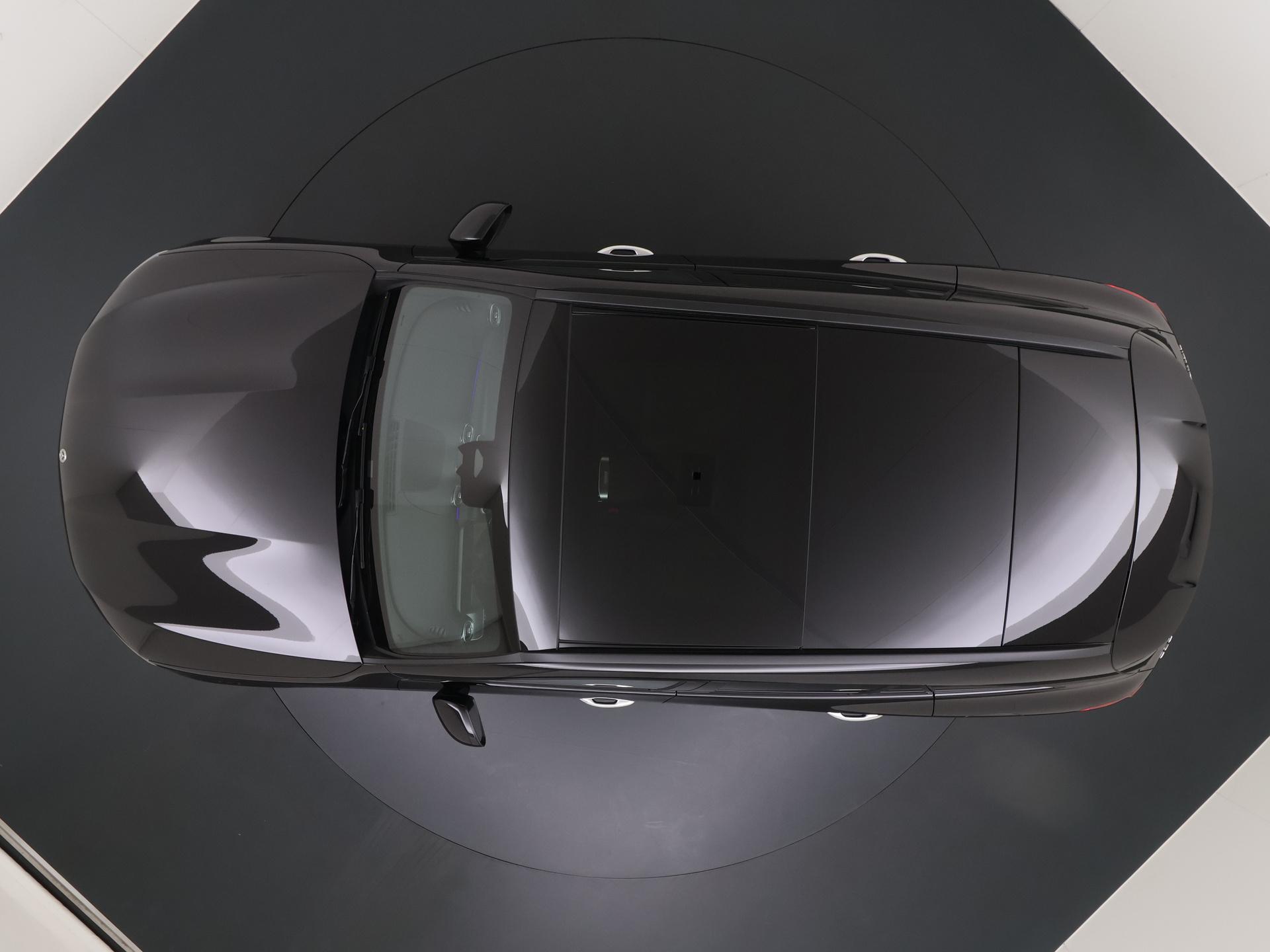 Mercedes-Benz GLC 300e 4MATIC AMG Line 13