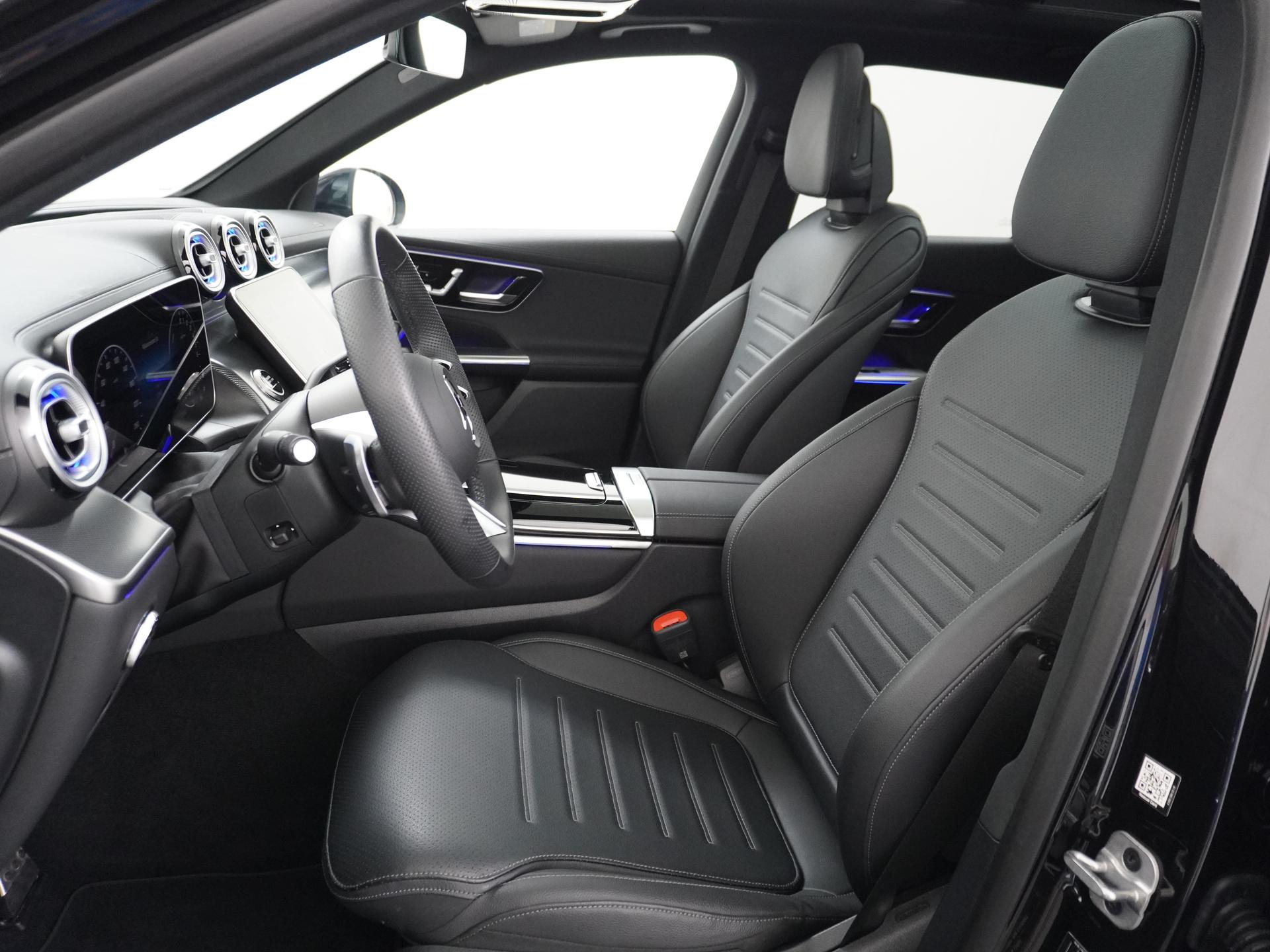 Mercedes-Benz GLC 300e 4MATIC AMG Line 3