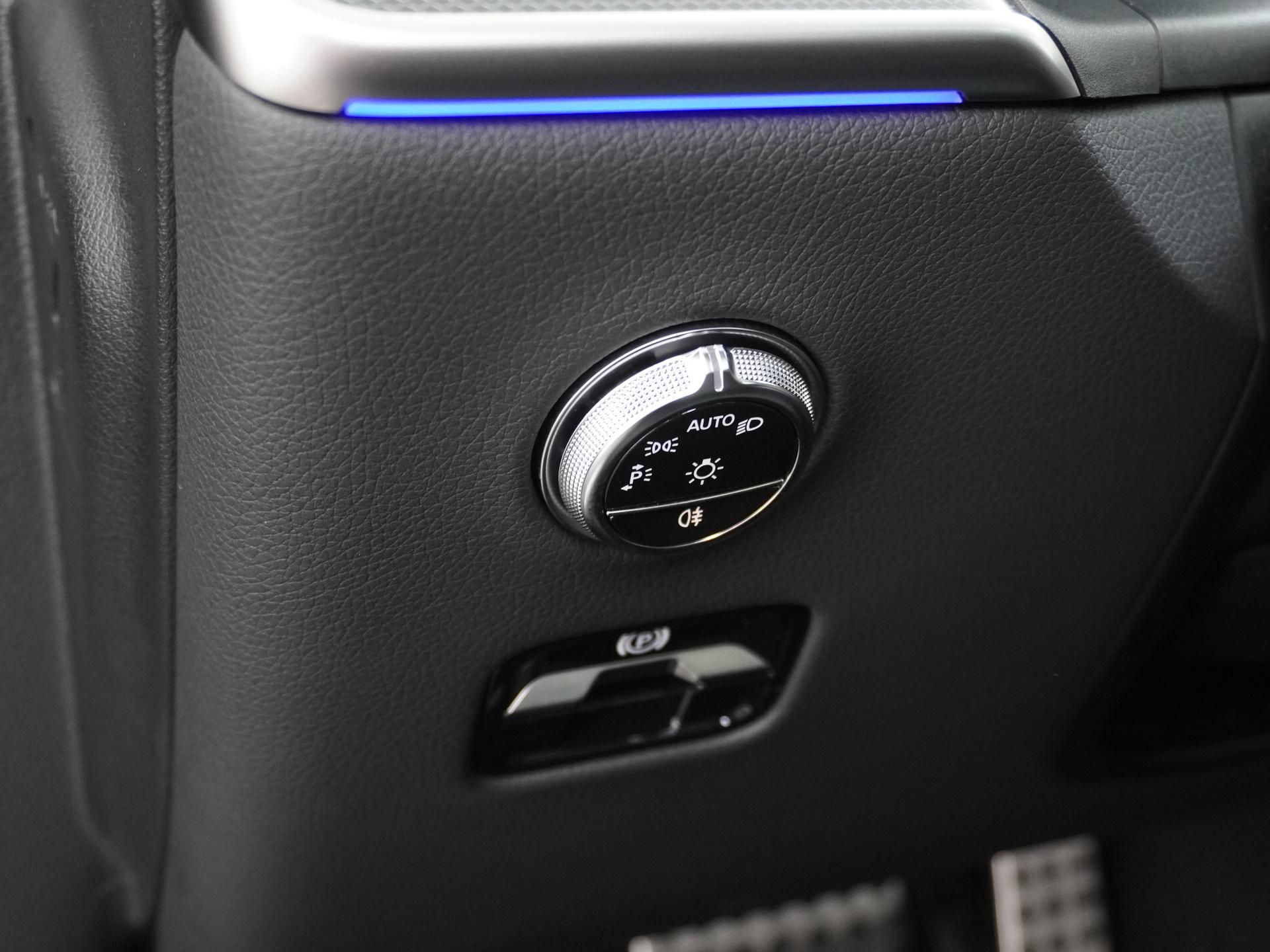 Mercedes-Benz GLC 300e 4MATIC AMG Line 30