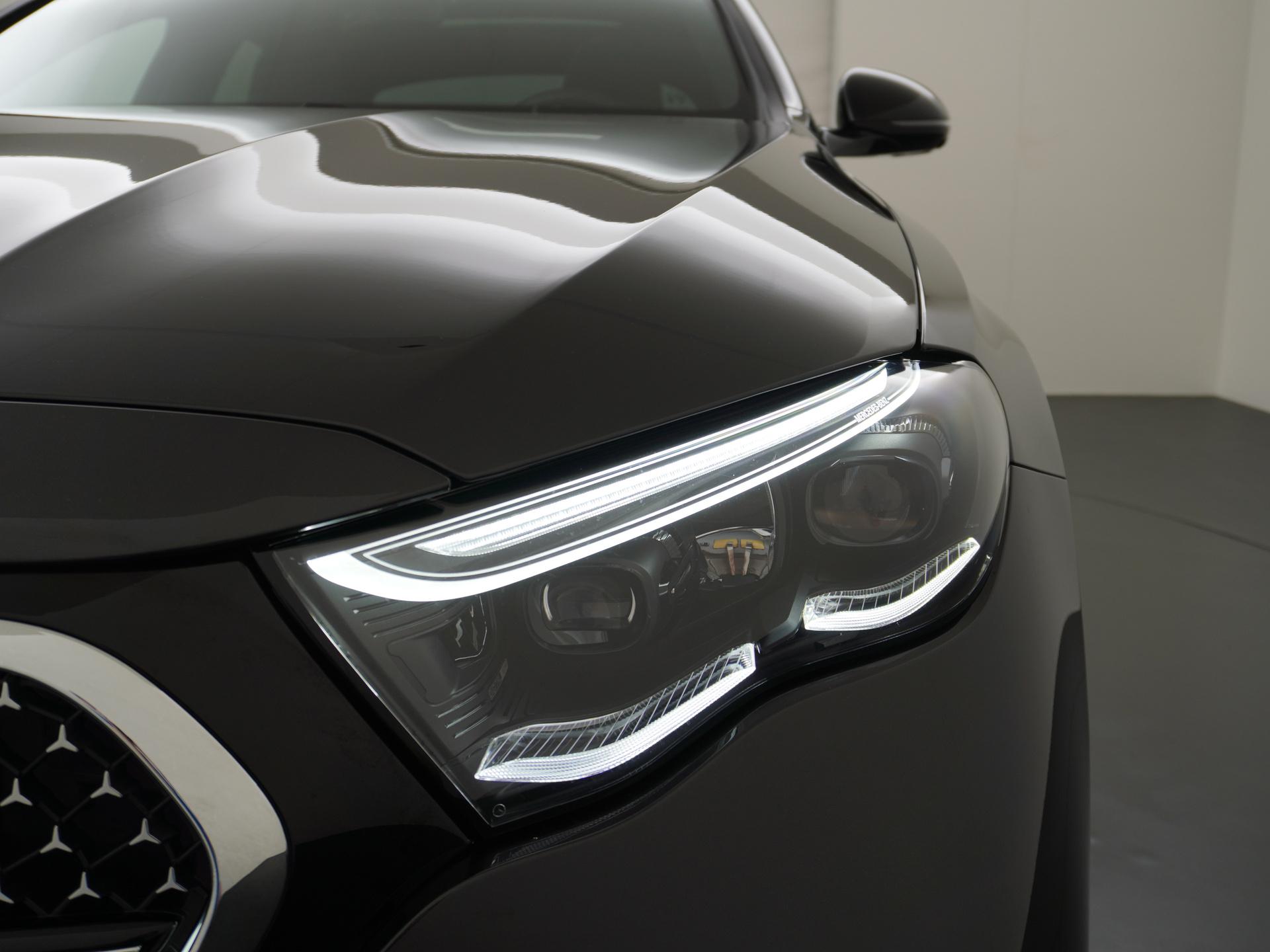 Mercedes-Benz E-Klasse 400 e 4MATIC AMG Line 21