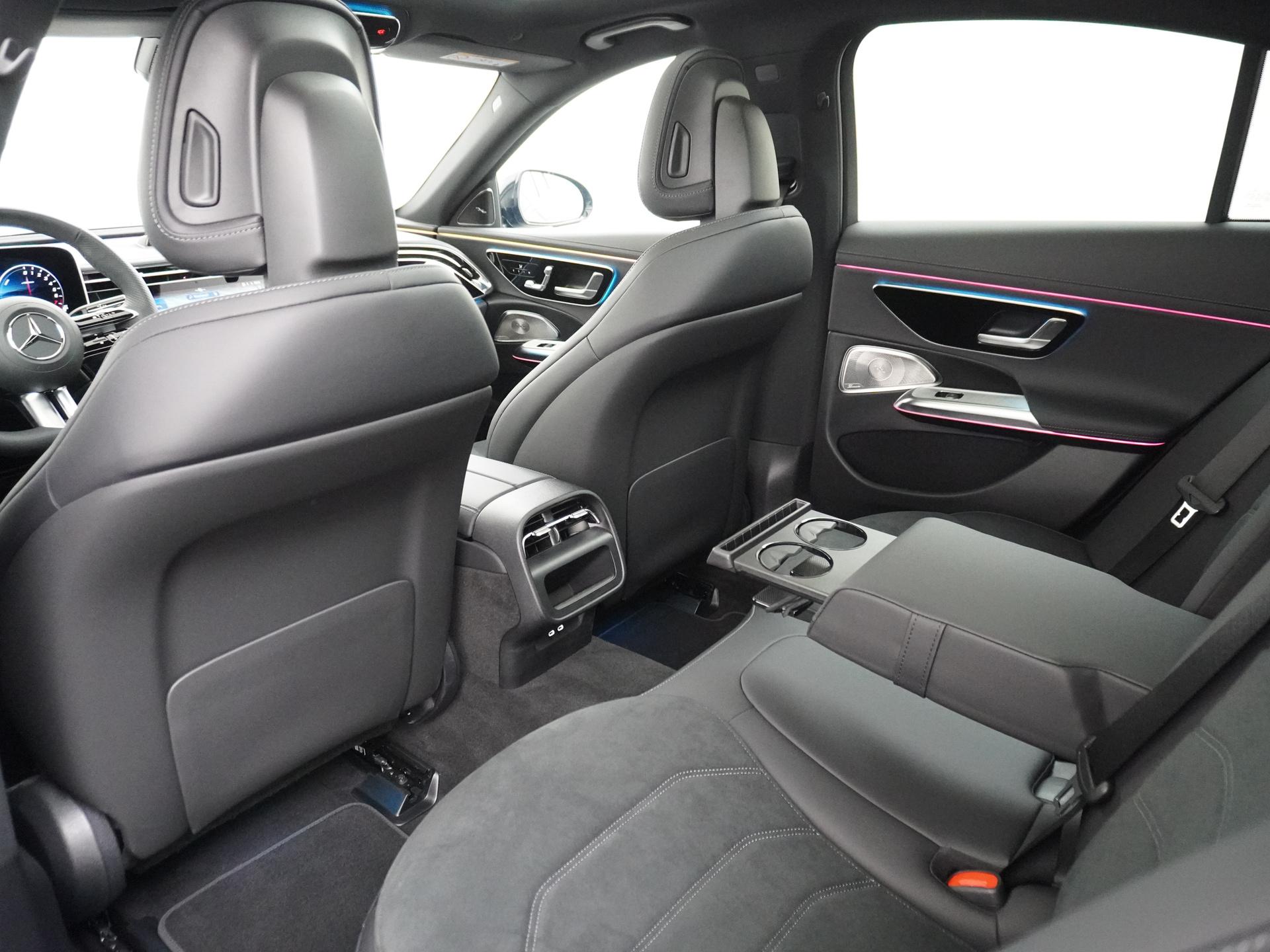 Mercedes-Benz E-Klasse 400 e 4MATIC AMG Line 26