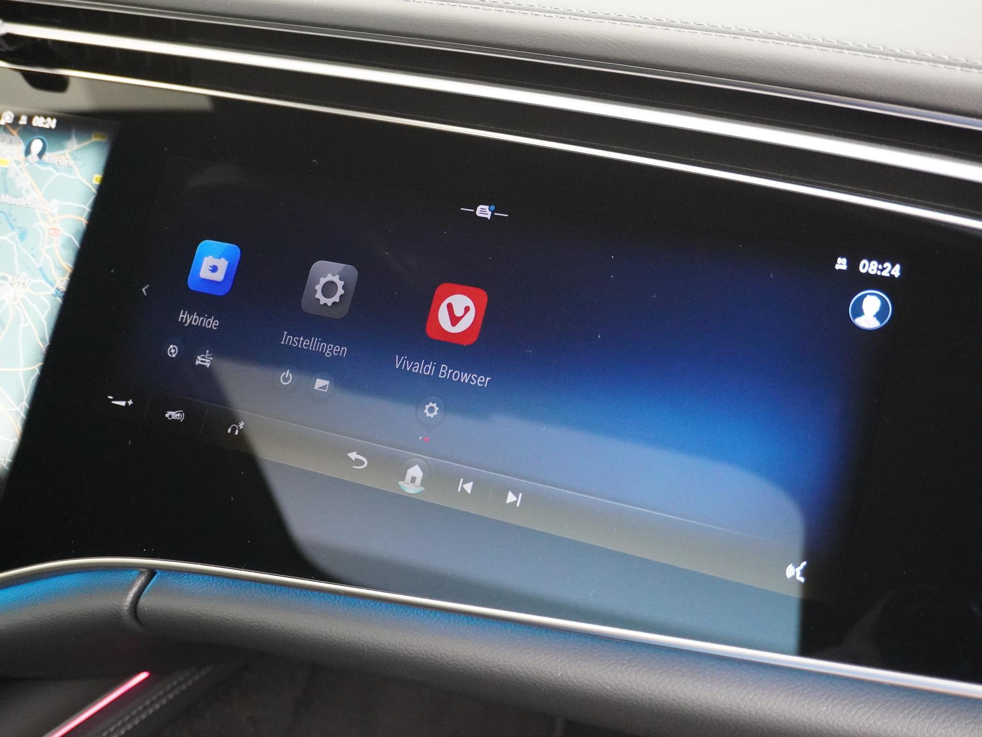 Mercedes-Benz E-Klasse 400 e 4MATIC AMG Line 52