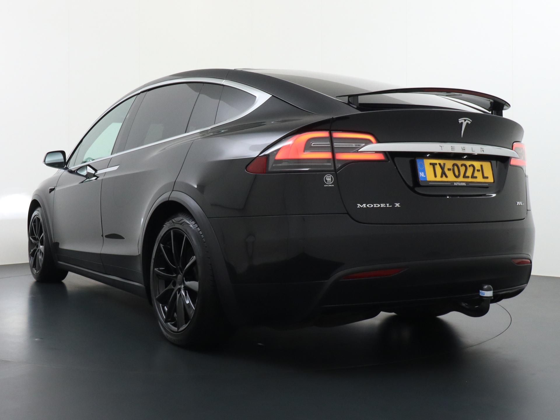 Tesla Model X 100D 1