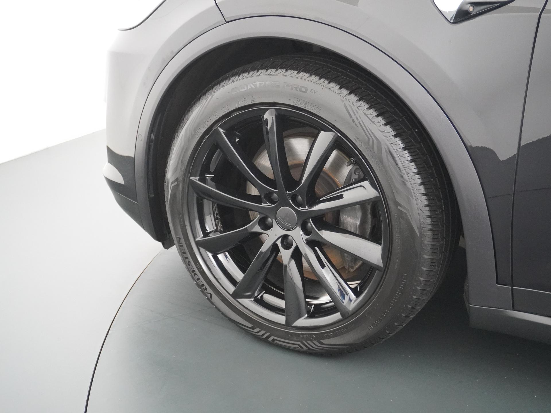 Tesla Model X 100D 19