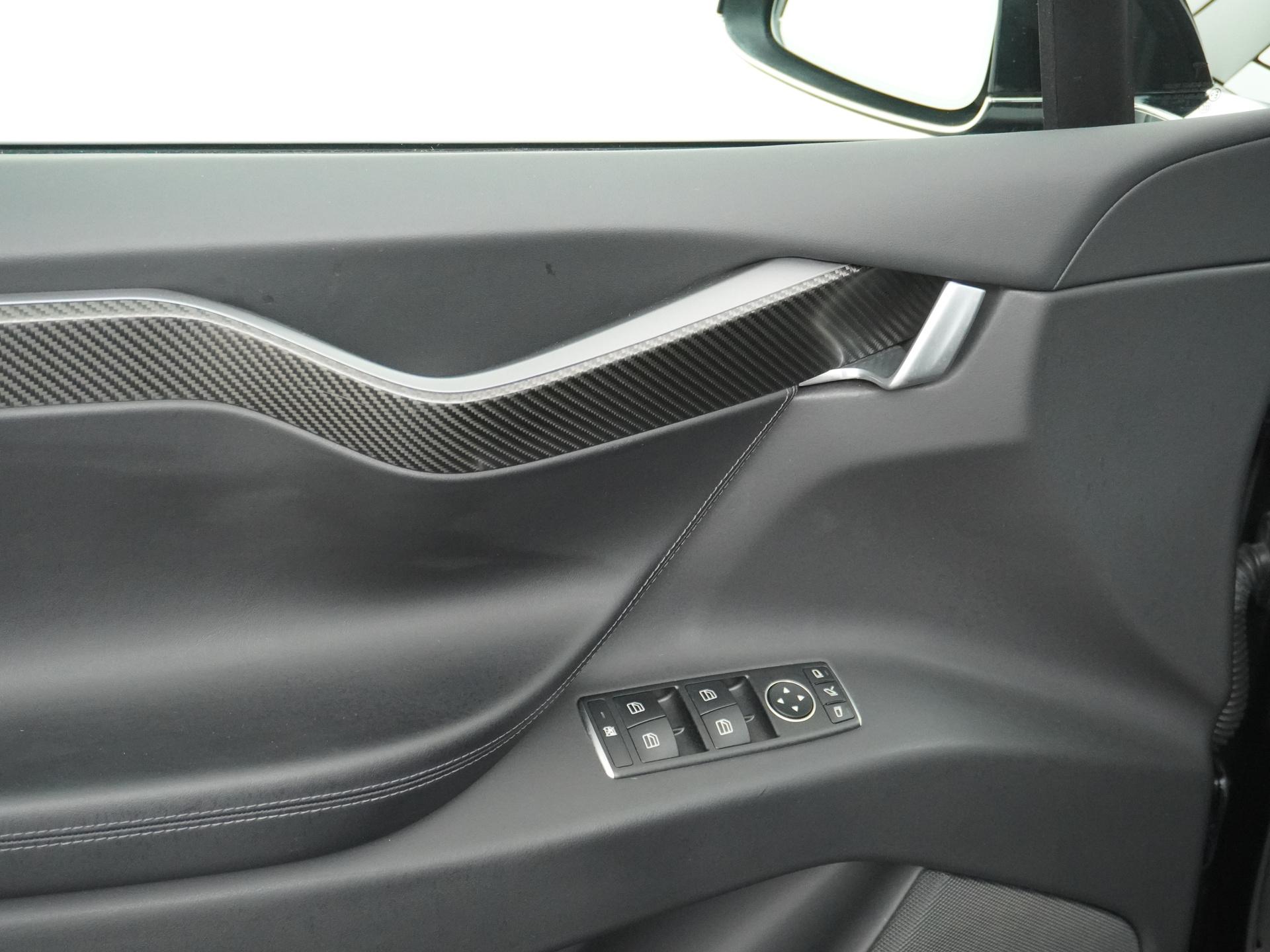 Tesla Model X 100D 22