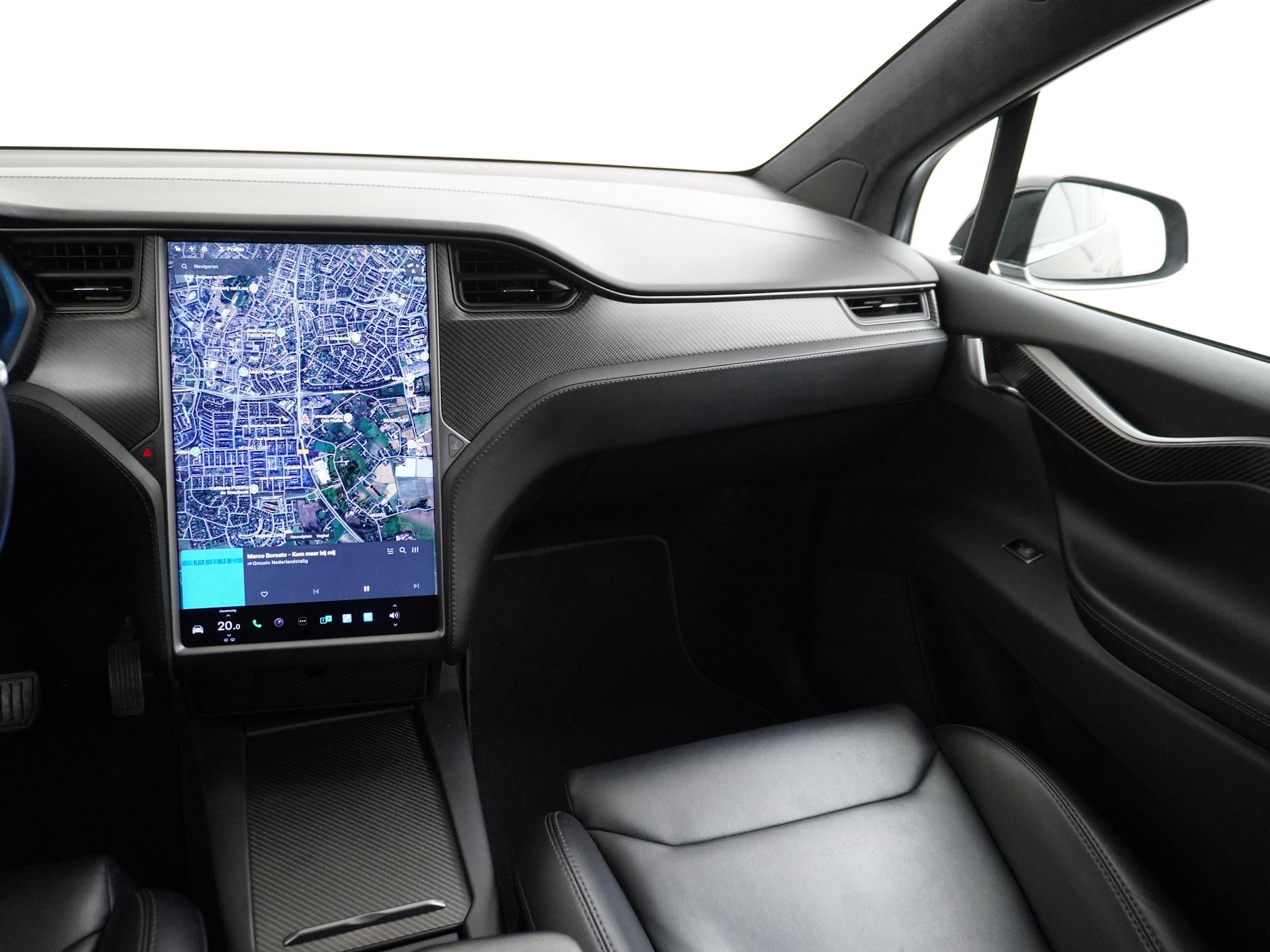 Tesla Model X 100D 29