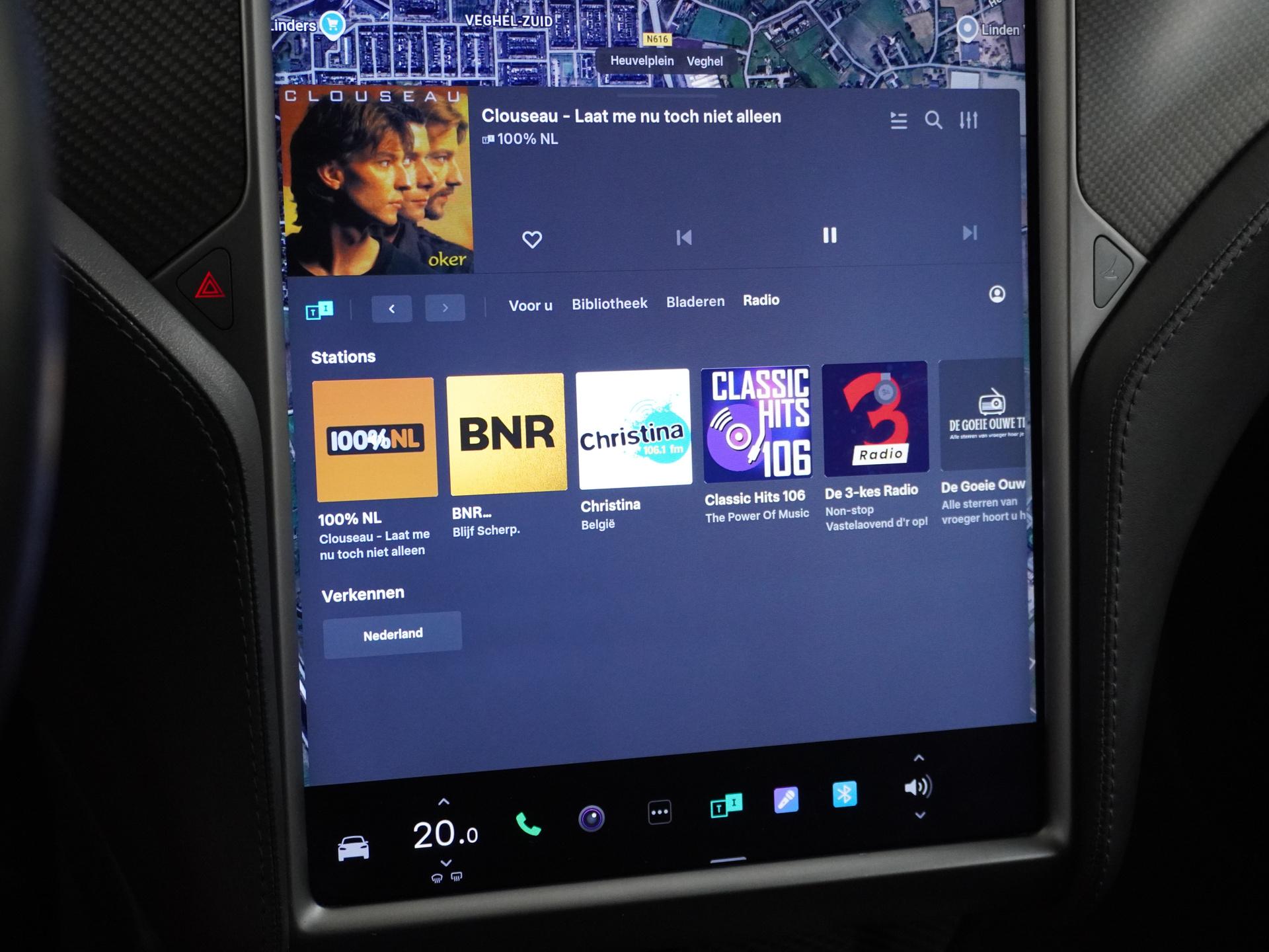 Tesla Model X 100D 37