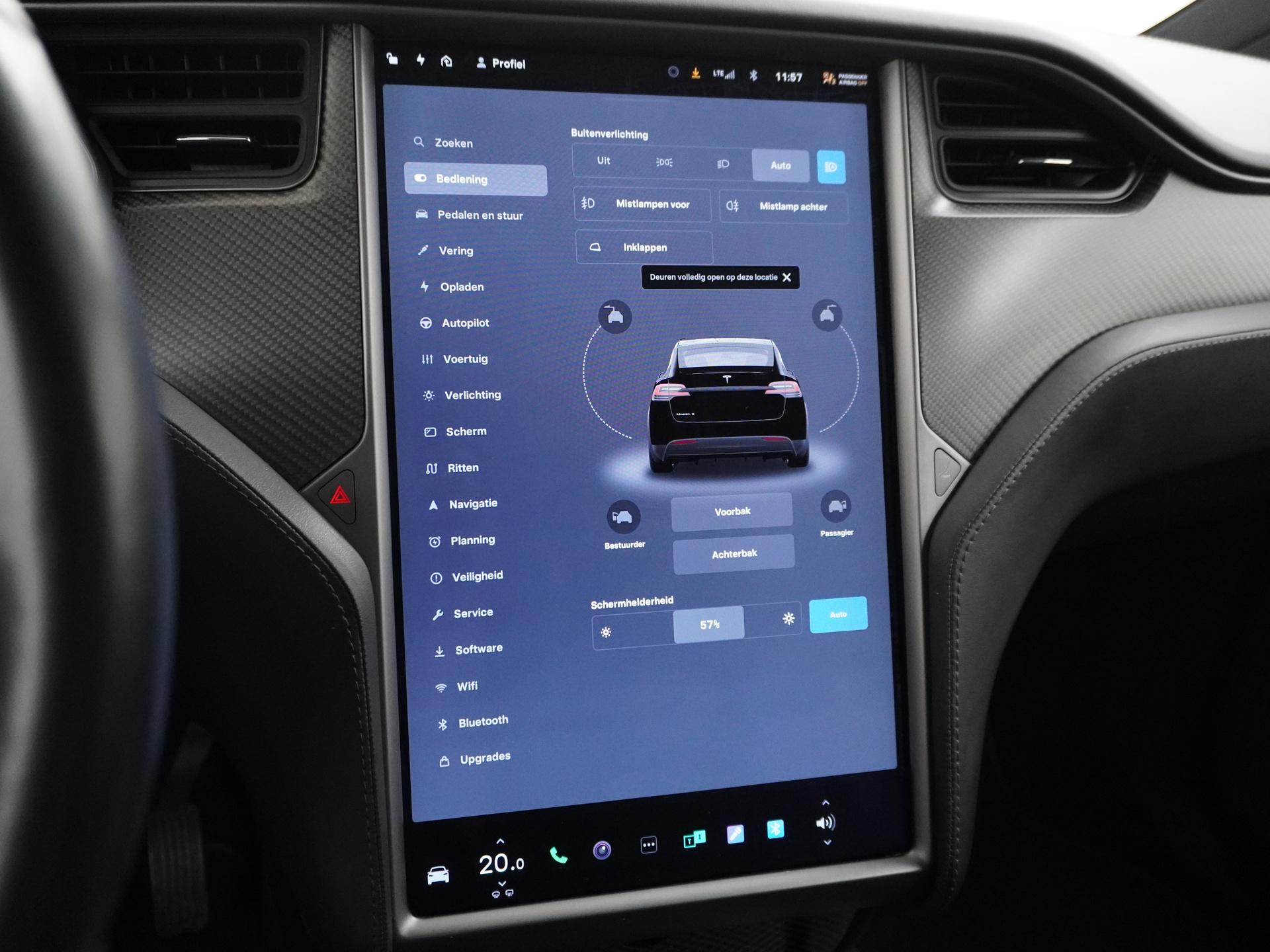 Tesla Model X 100D 38