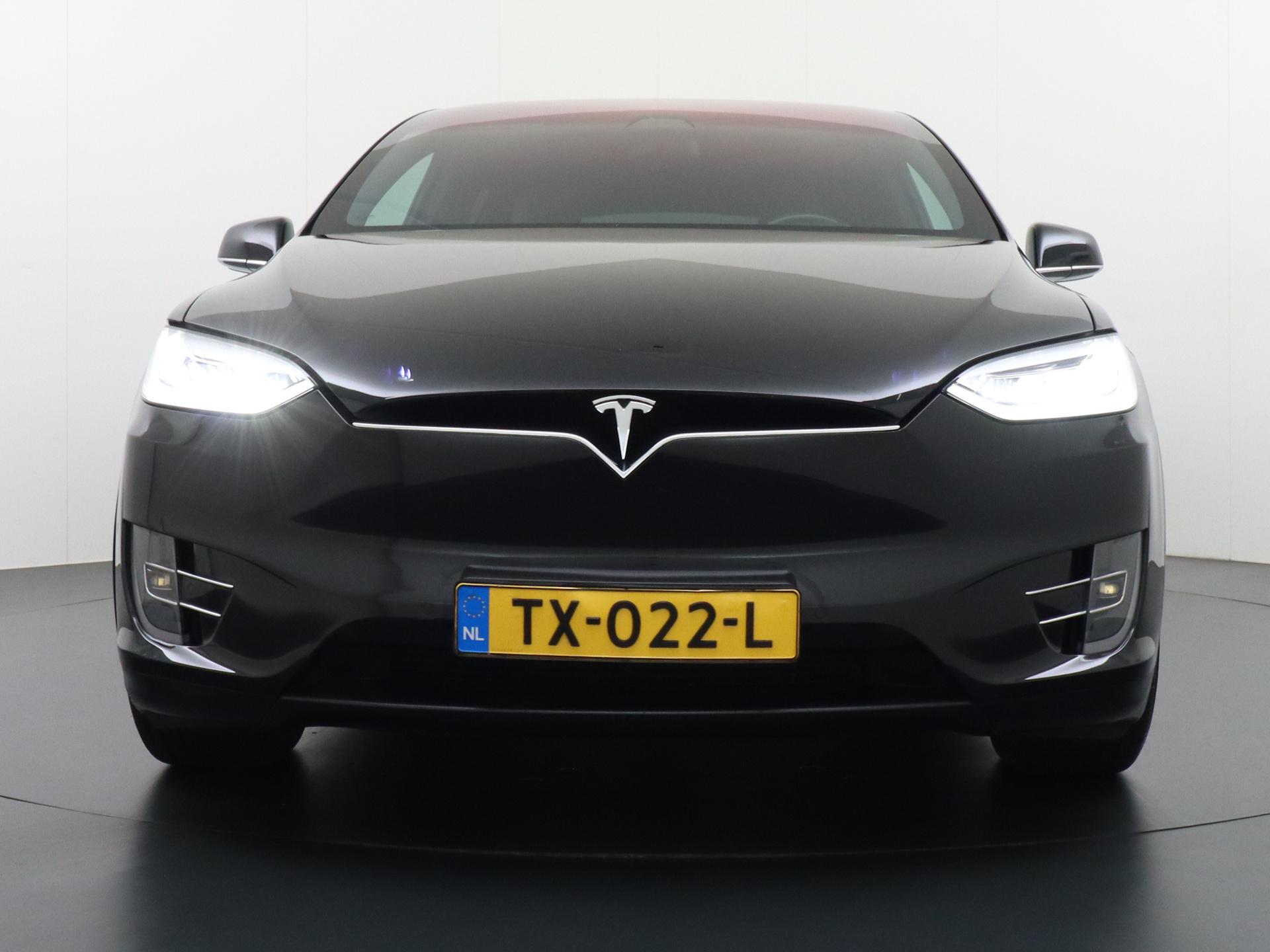 Tesla Model X 100D 43