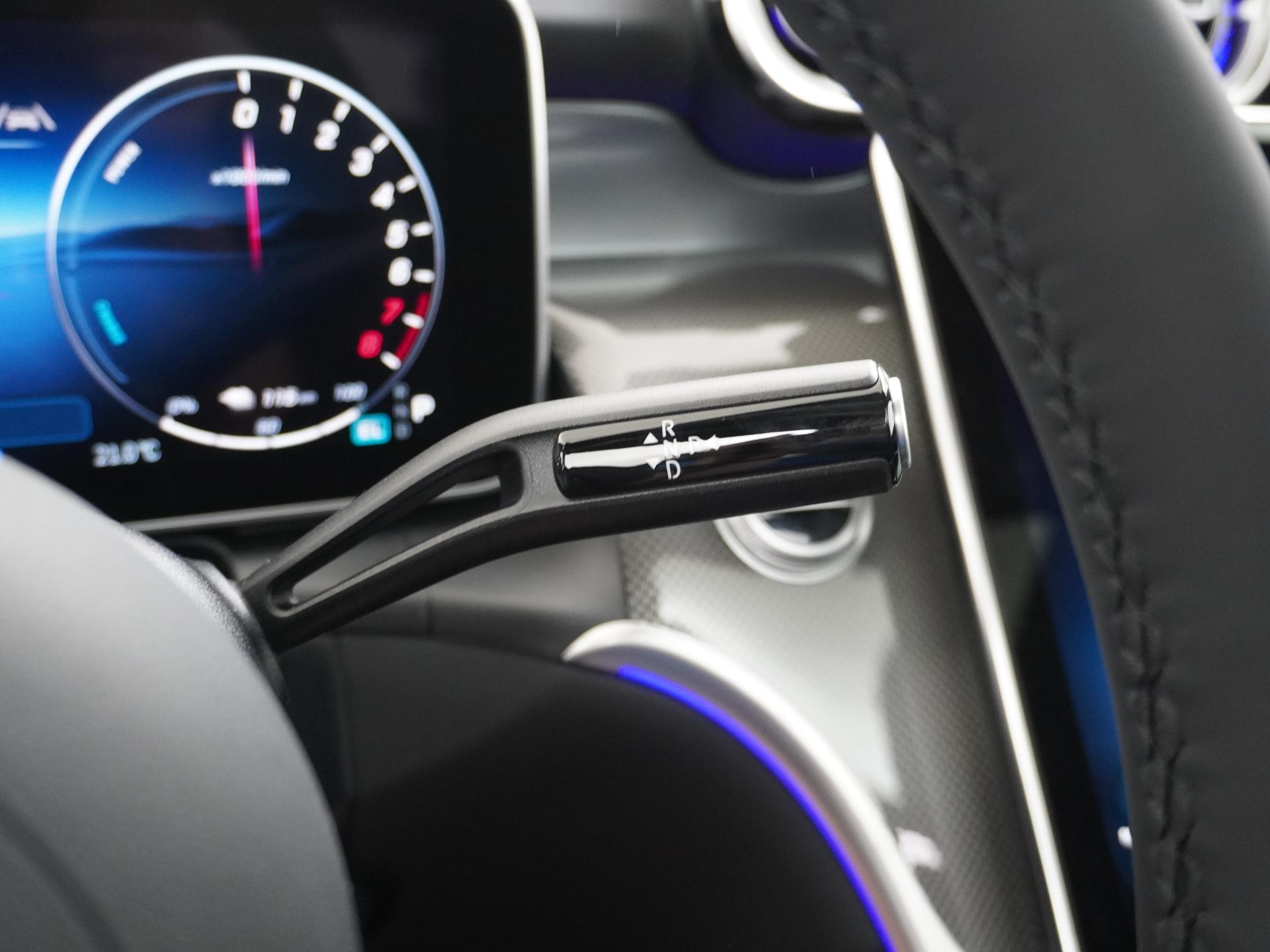 Mercedes-Benz GLC 400e 4MATIC Sport Edition 30