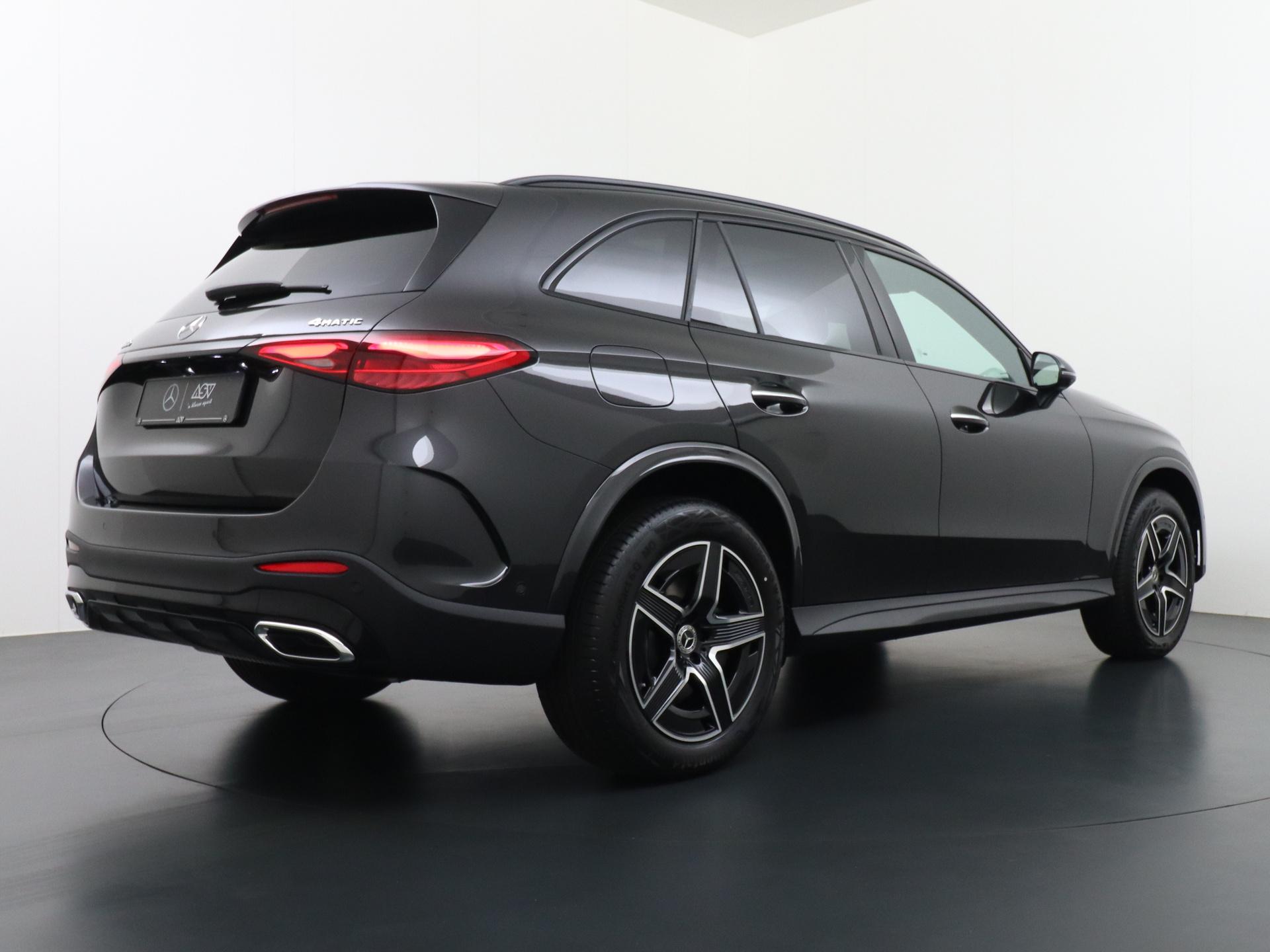 Mercedes-Benz GLC 400e 4MATIC Sport Edition 4