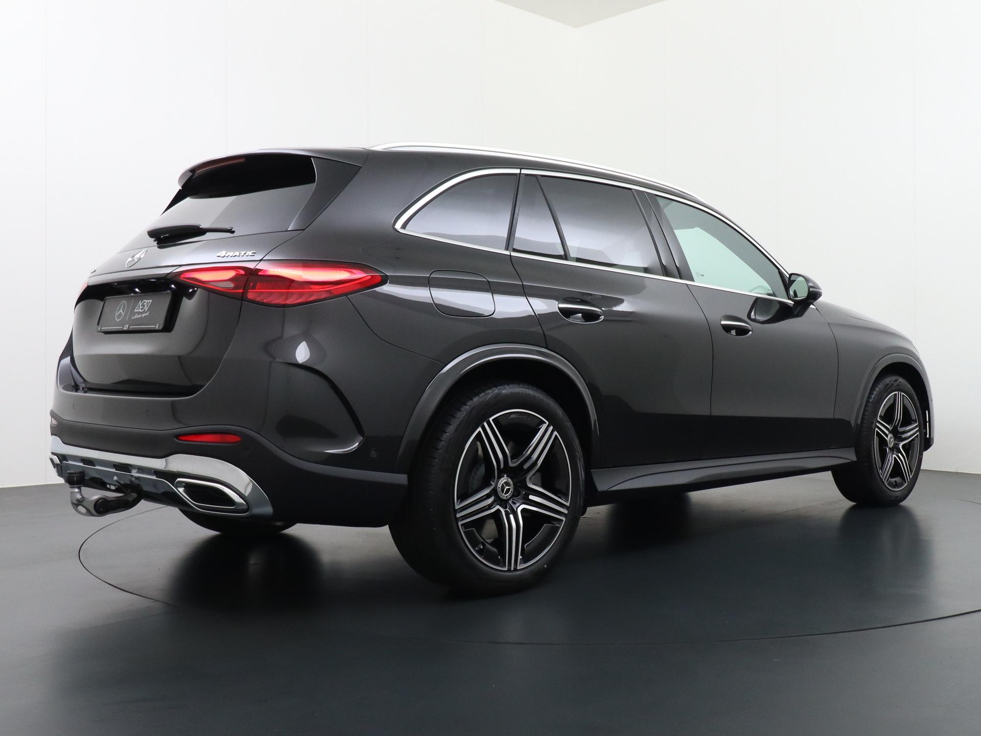 Mercedes-Benz GLC 400e 4MATIC Sport Edition 4