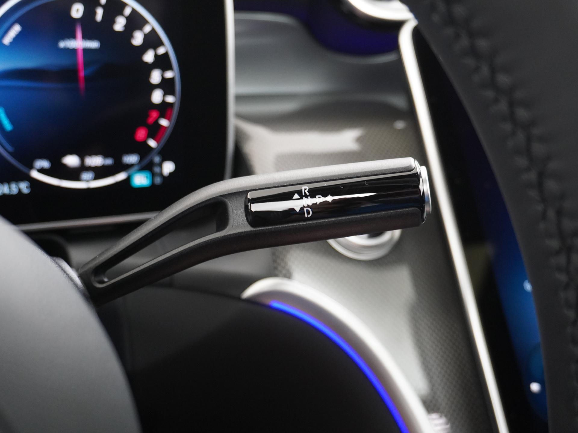 Mercedes-Benz GLC 400e 4MATIC Sport Edition 30