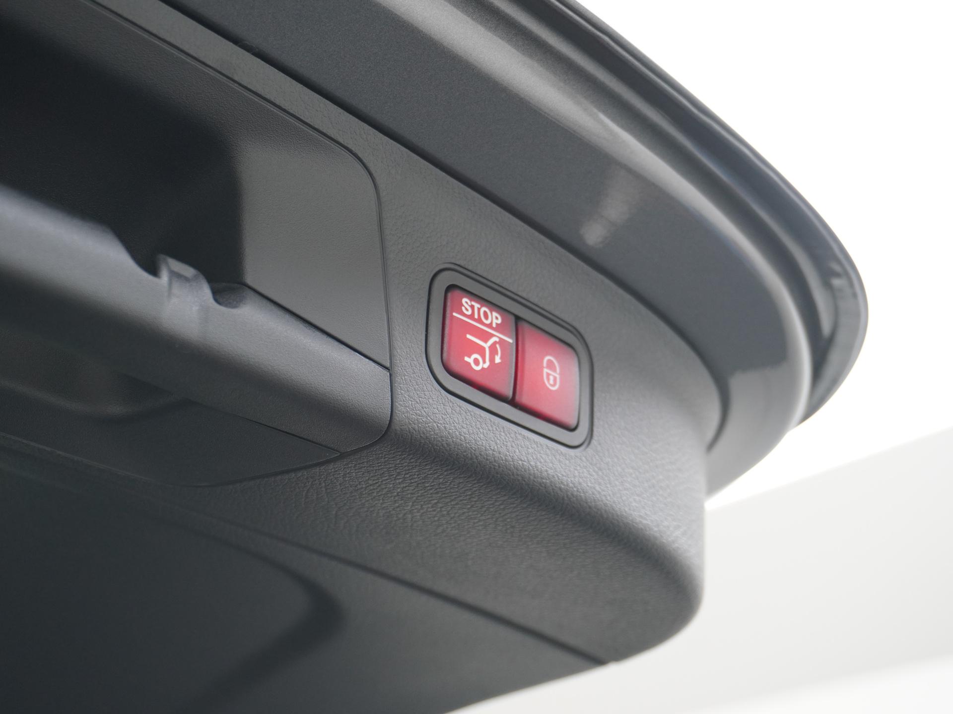 Mercedes-Benz GLA 250 e Business Solution AMG 17