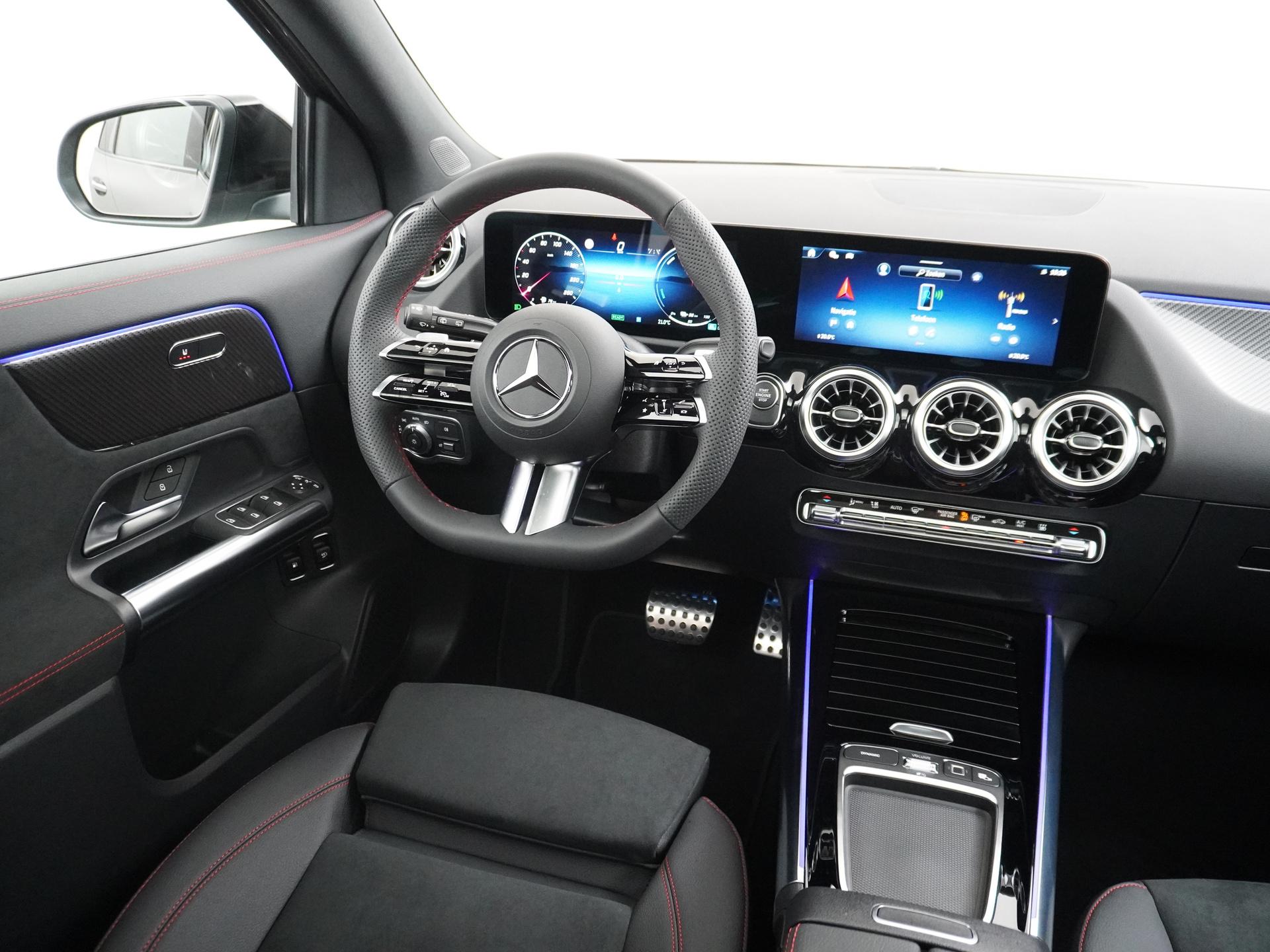 Mercedes-Benz GLA 250 e Business Solution AMG 26