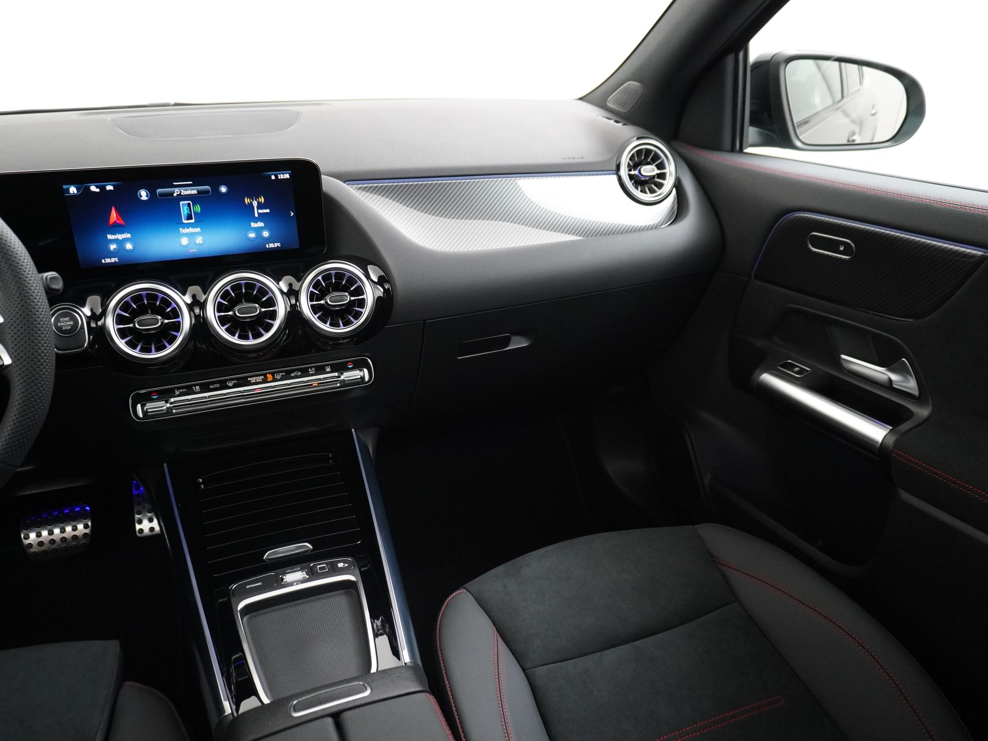 Mercedes-Benz GLA 250 e Business Solution AMG 27