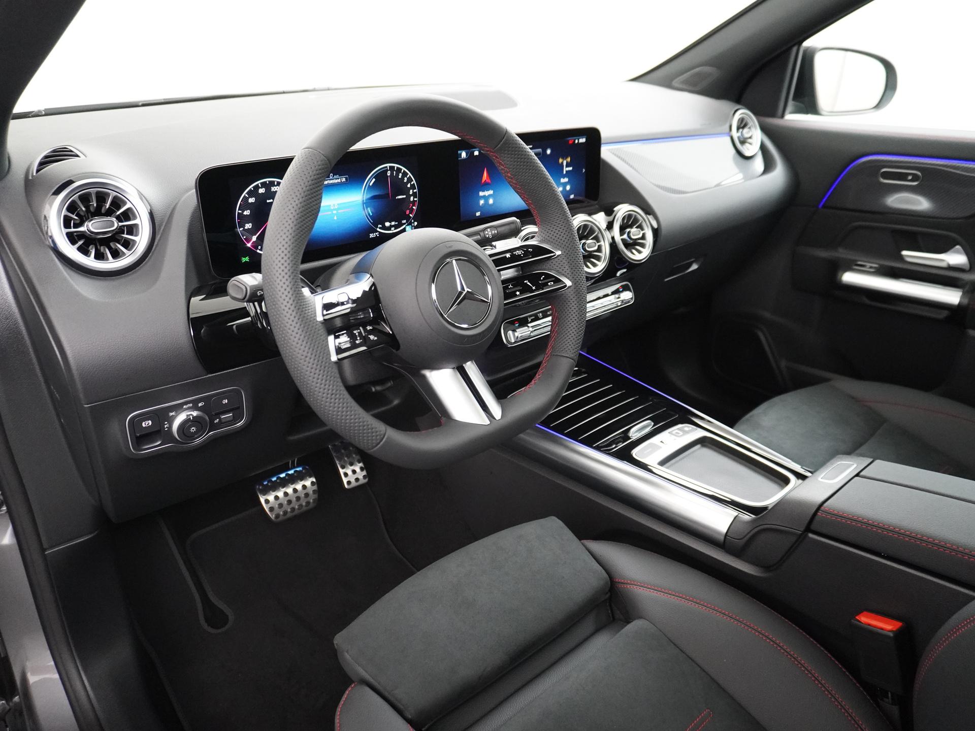 Mercedes-Benz GLA 250 e Business Solution AMG 3