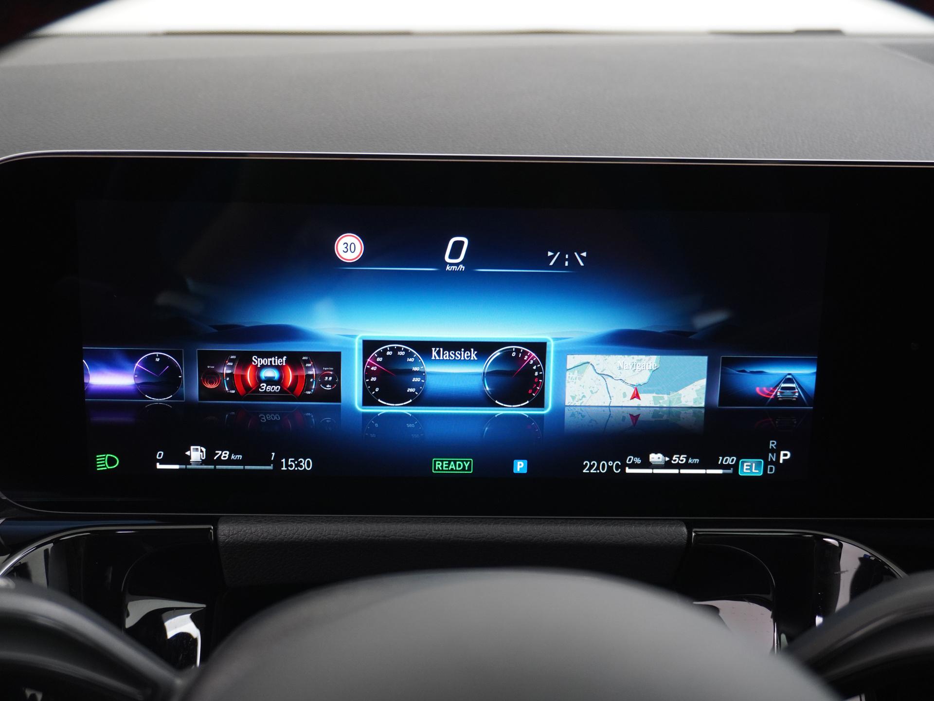 Mercedes-Benz GLA 250 e Business Solution AMG 35