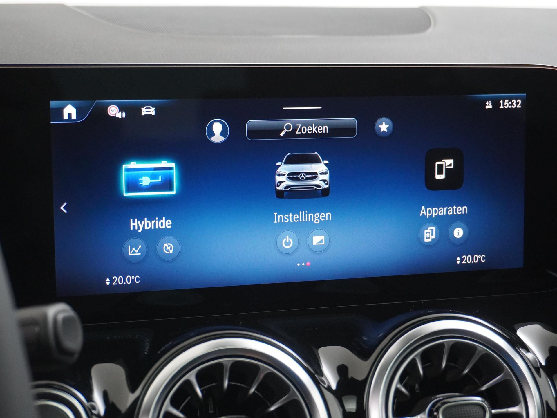 Mercedes-Benz GLA 250 e Business Solution AMG 38