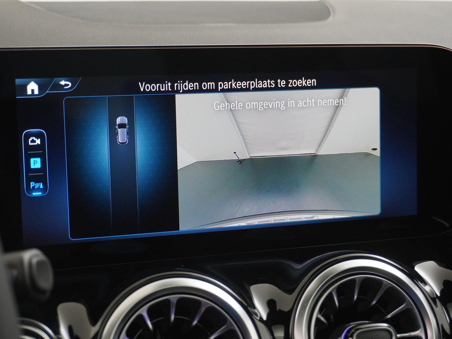 Mercedes-Benz GLA 250 e Business Solution AMG 44