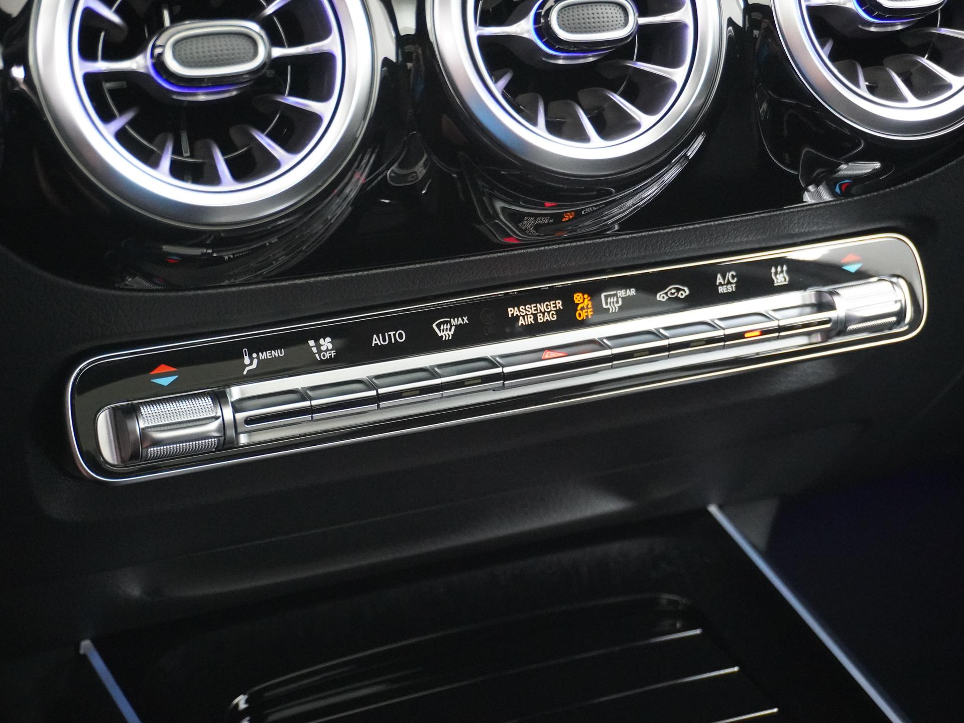 Mercedes-Benz GLA 250 e Business Solution AMG 45