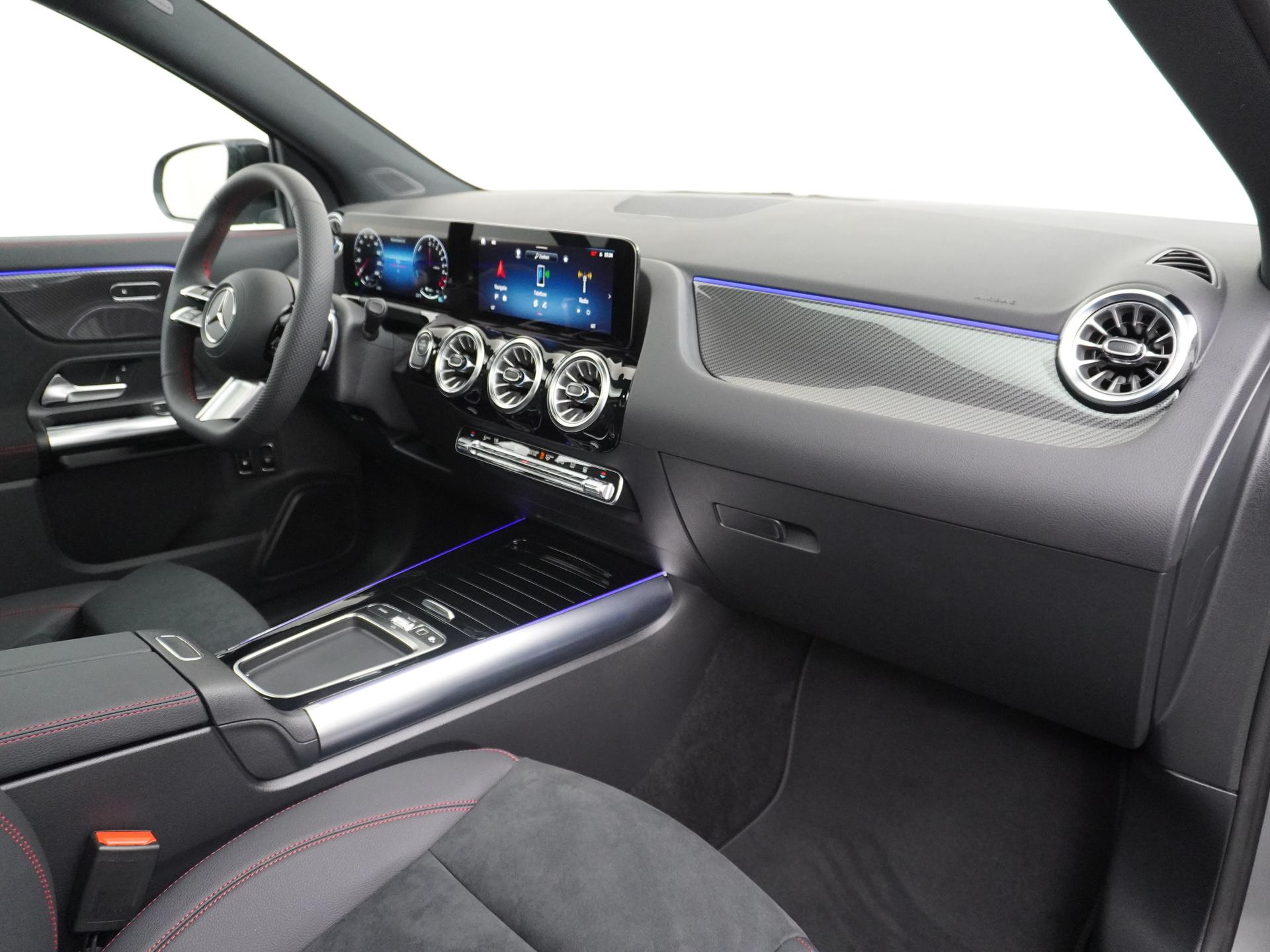 Mercedes-Benz GLA 250 e Business Solution AMG 5