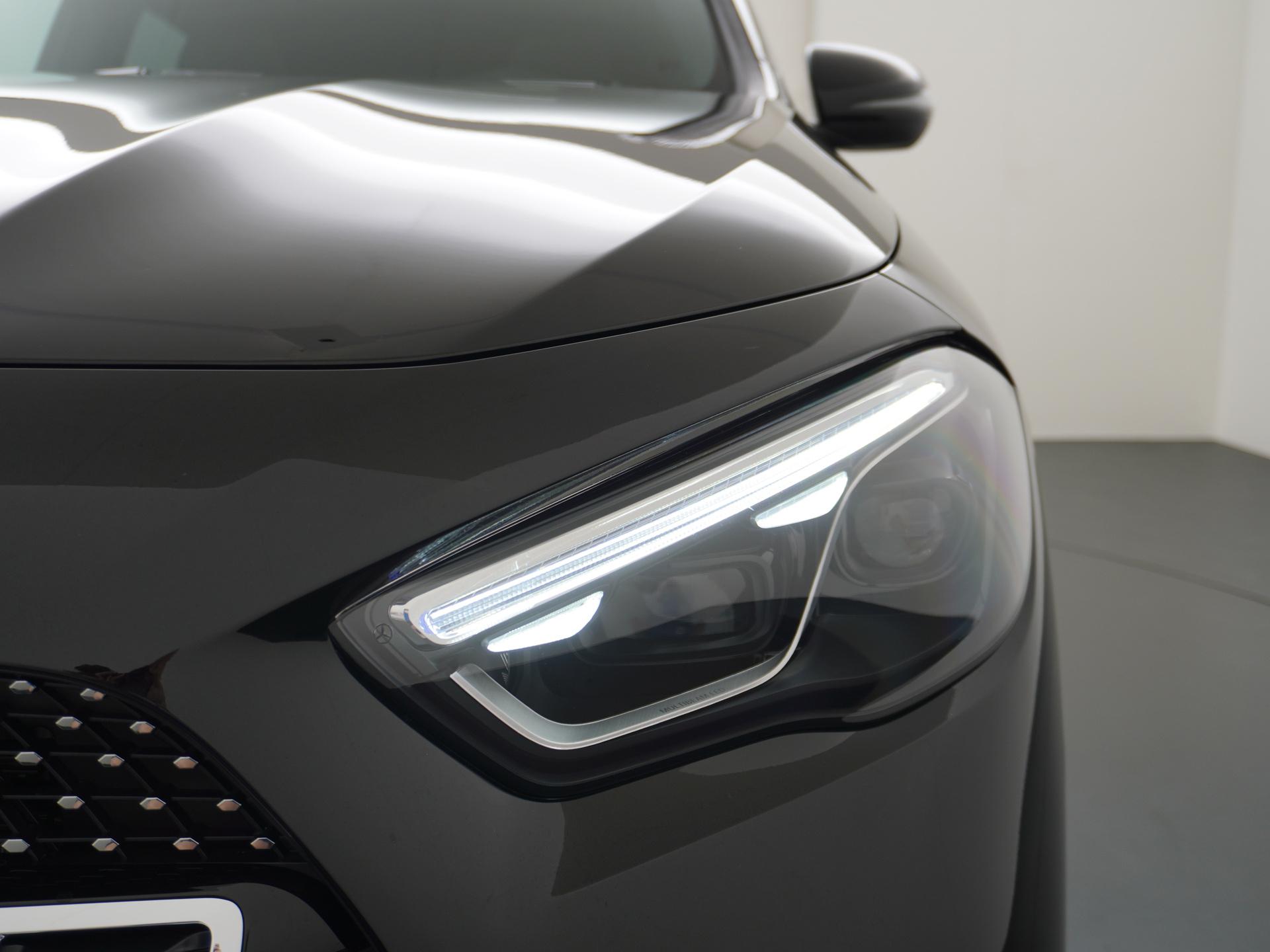 Mercedes-Benz GLA 250 e Business Solution AMG 15