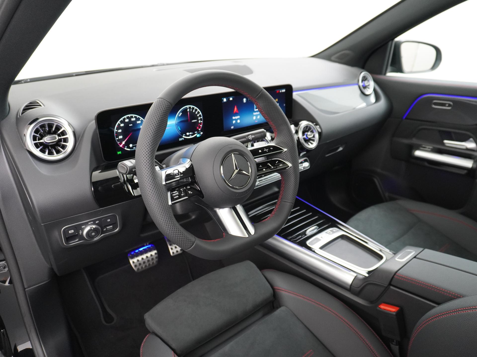 Mercedes-Benz GLA 250 e Business Solution AMG 18