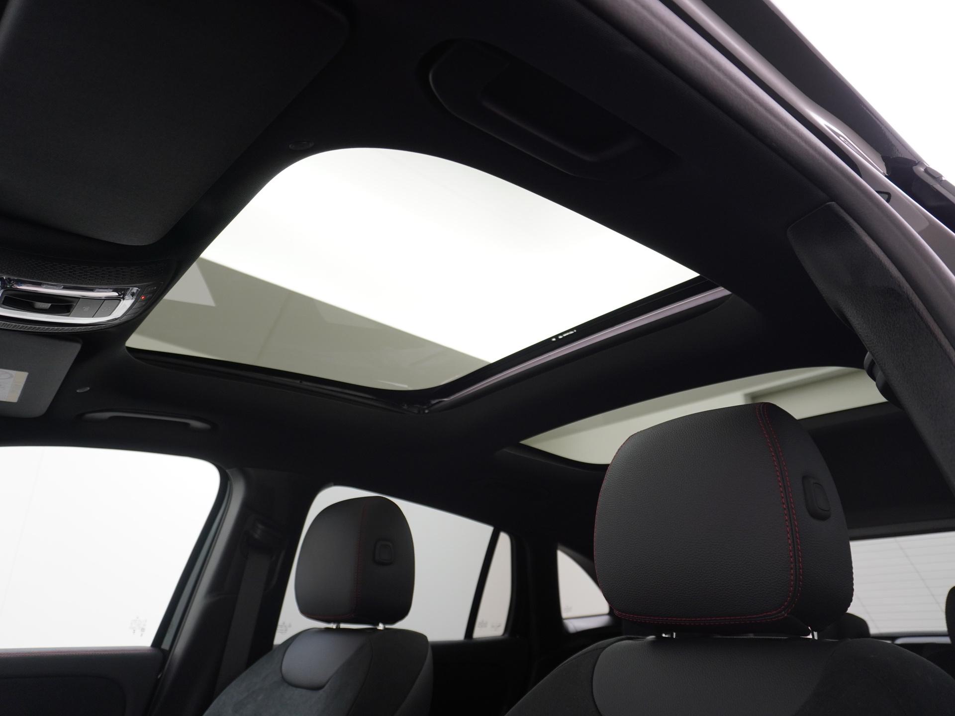 Mercedes-Benz GLA 250 e Business Solution AMG 20