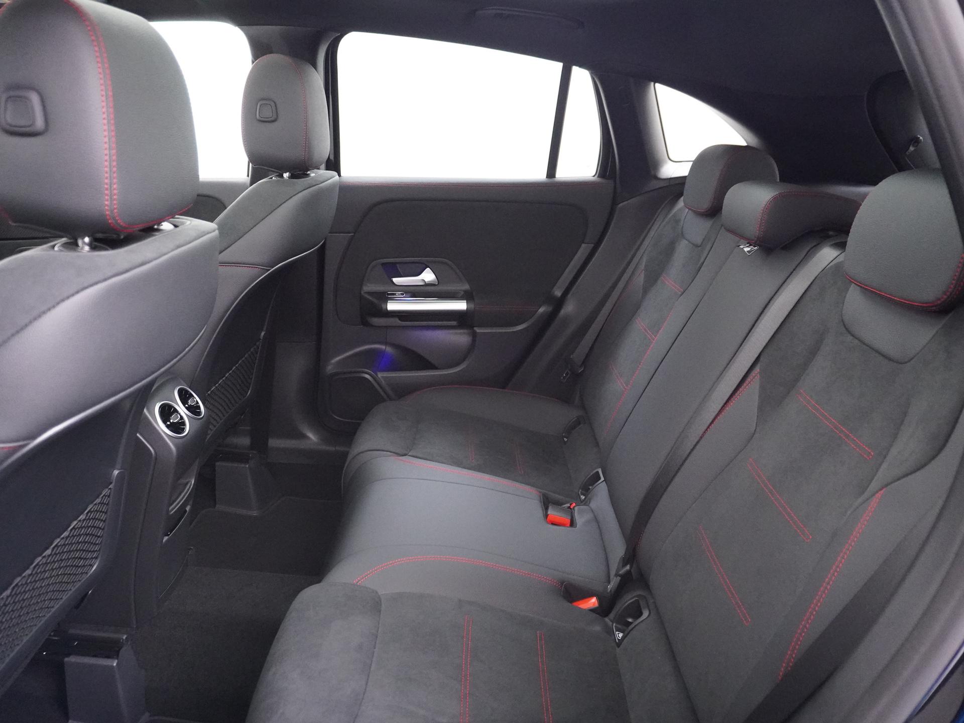 Mercedes-Benz GLA 250 e Business Solution AMG 22