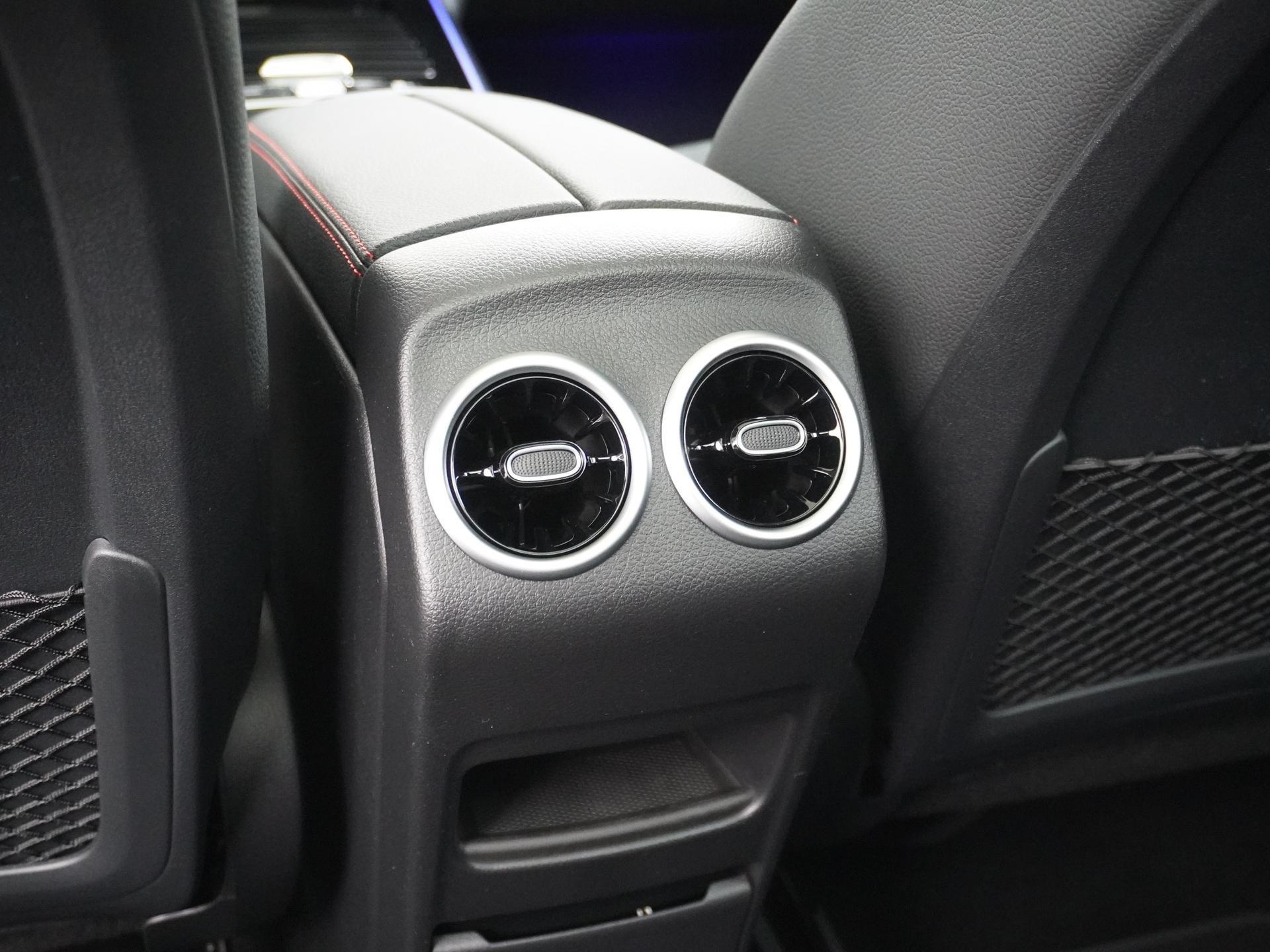 Mercedes-Benz GLA 250 e Business Solution AMG 23