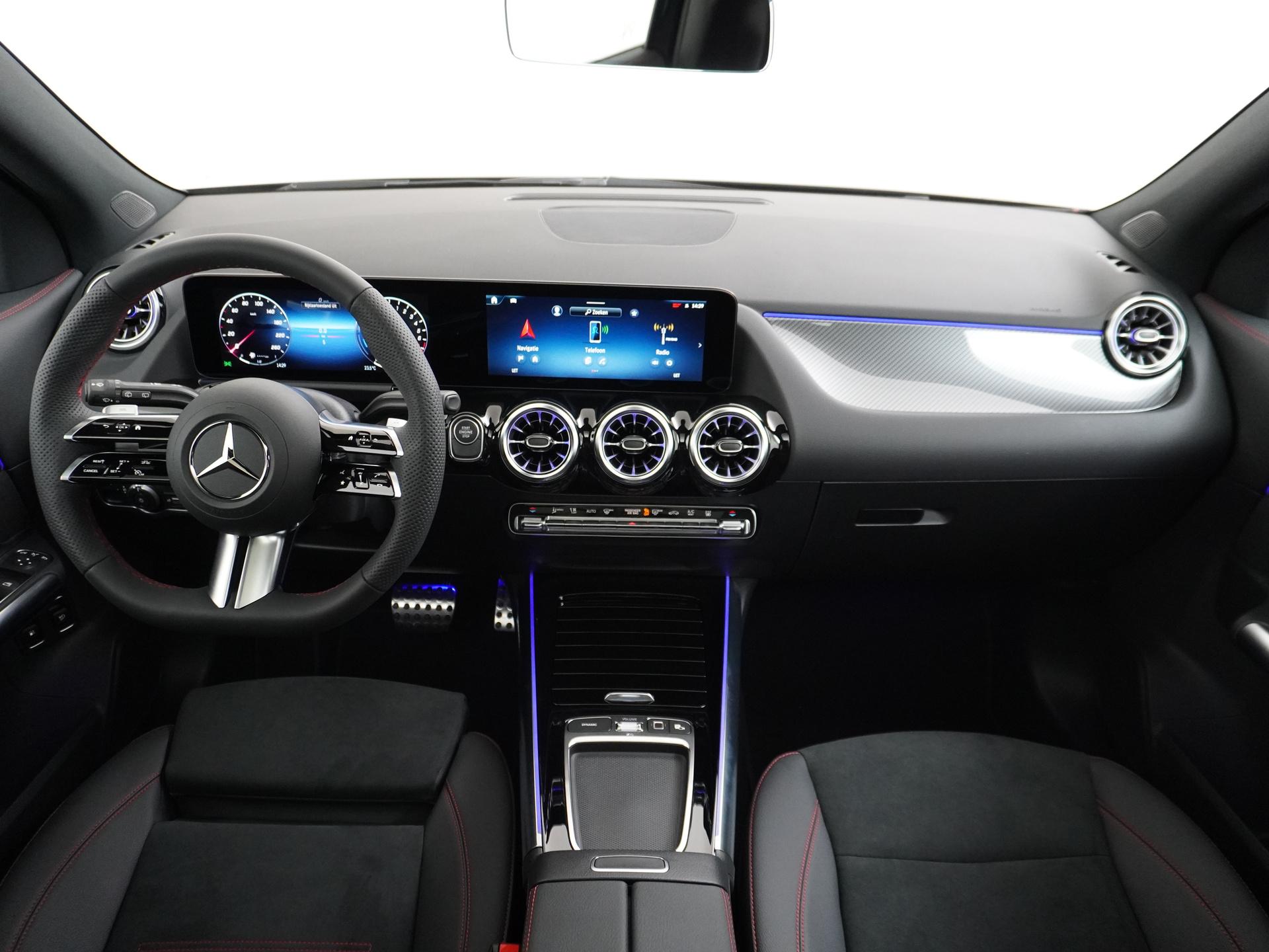 Mercedes-Benz GLA 250 e Business Solution AMG 24