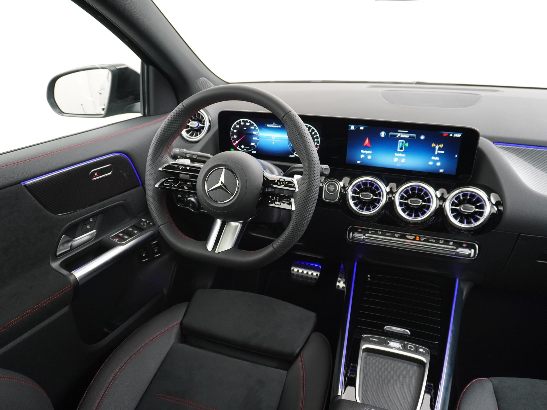 Mercedes-Benz GLA 250 e Business Solution AMG 25