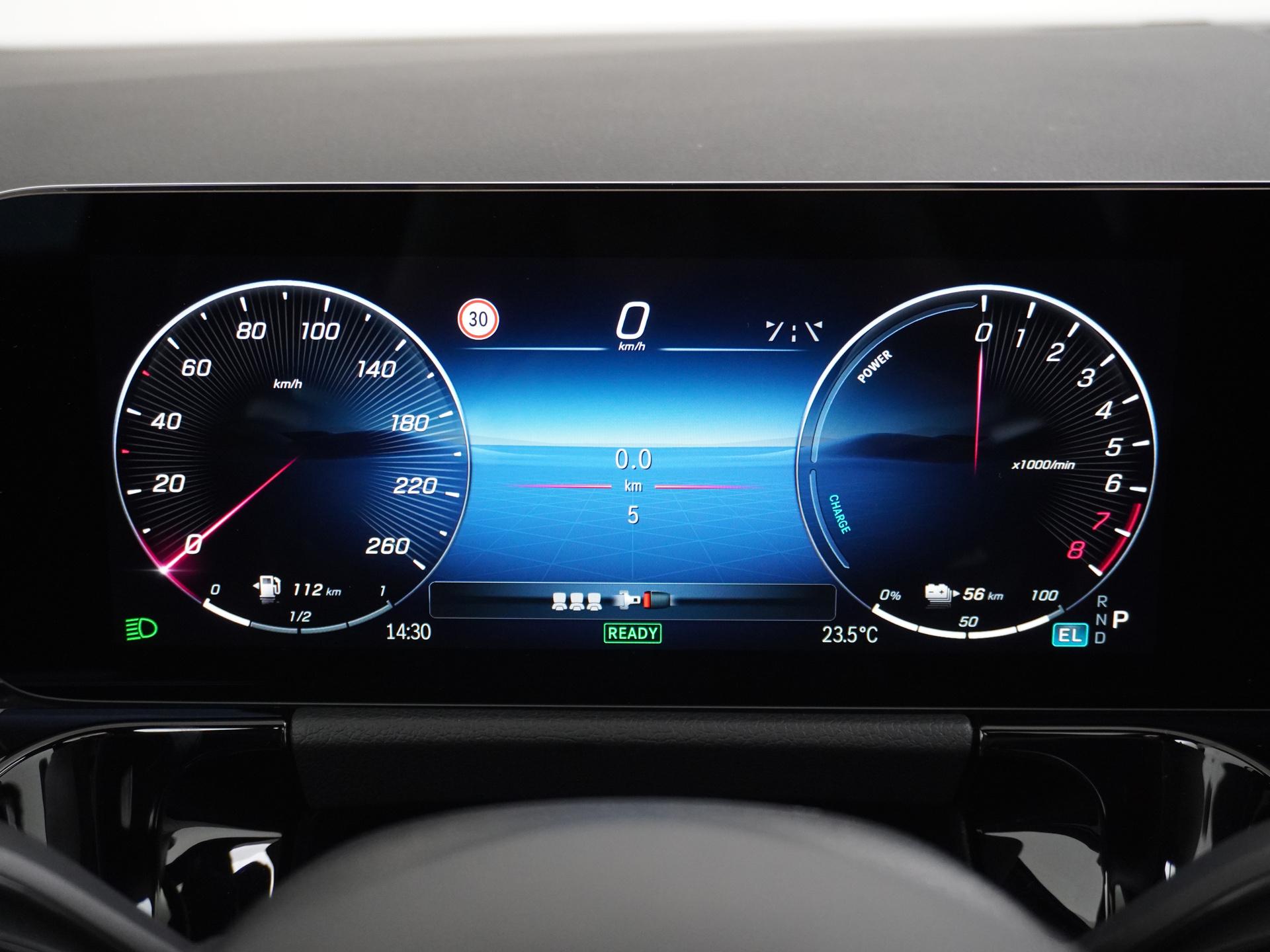 Mercedes-Benz GLA 250 e Business Solution AMG 32