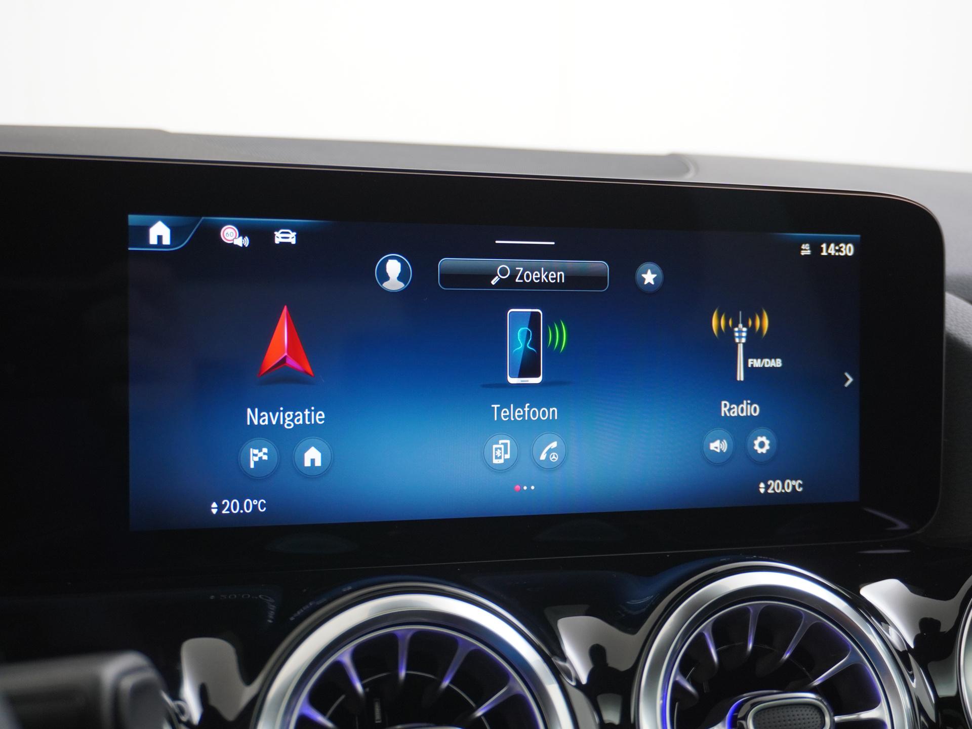 Mercedes-Benz GLA 250 e Business Solution AMG 35