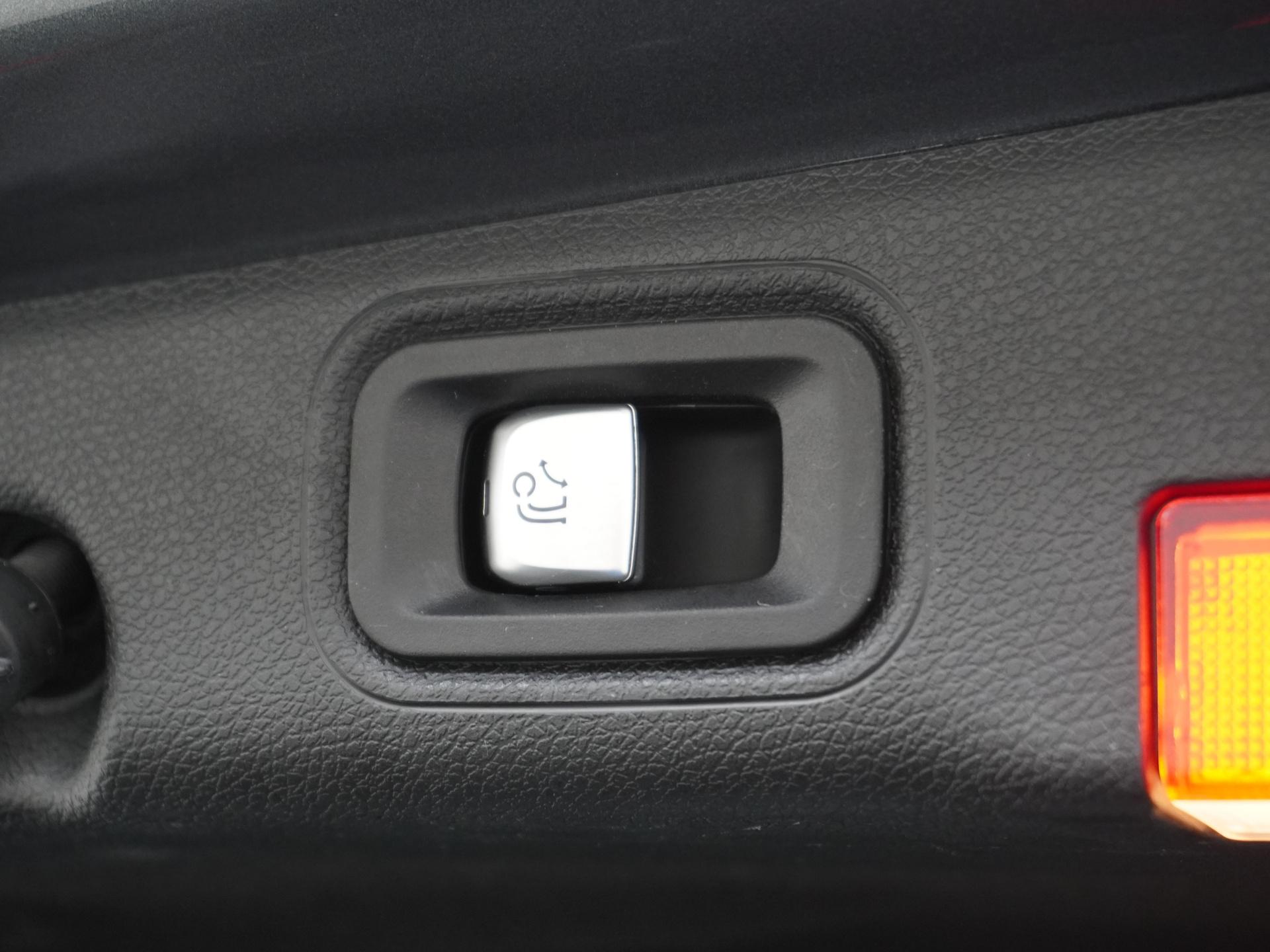 Mercedes-Benz E-Klasse 350 e 13