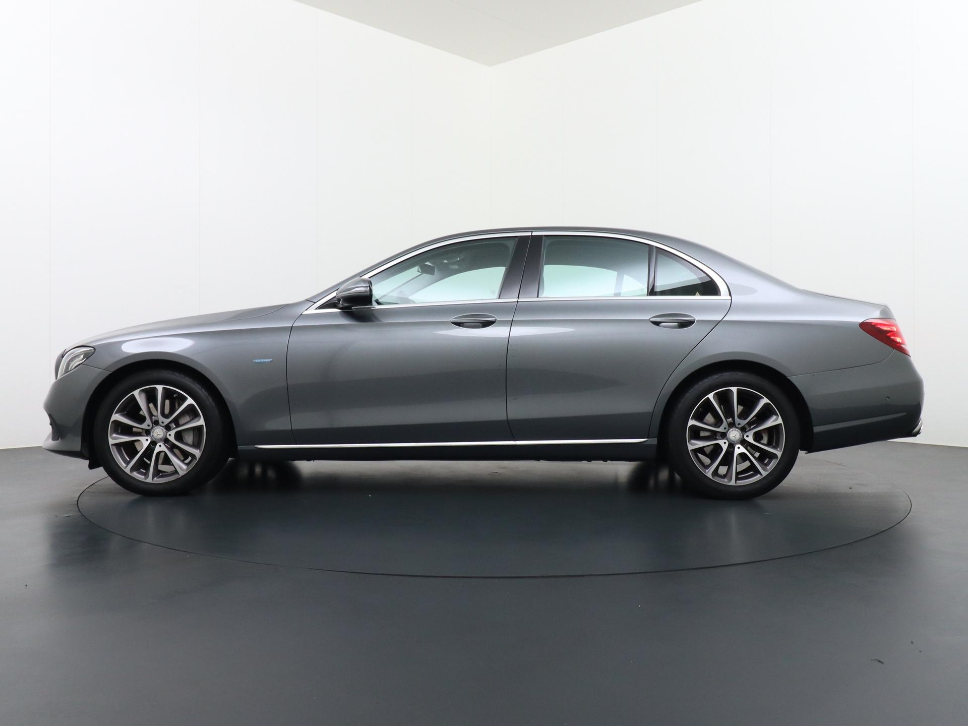 Mercedes-Benz E-Klasse 350 e 4