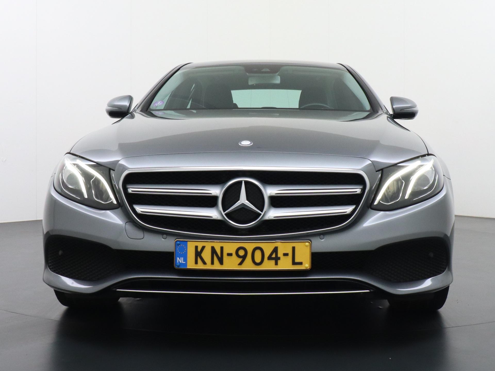 Mercedes-Benz E-Klasse 350 e 41